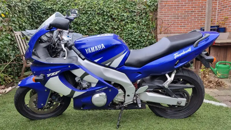 Yamaha YZF 600