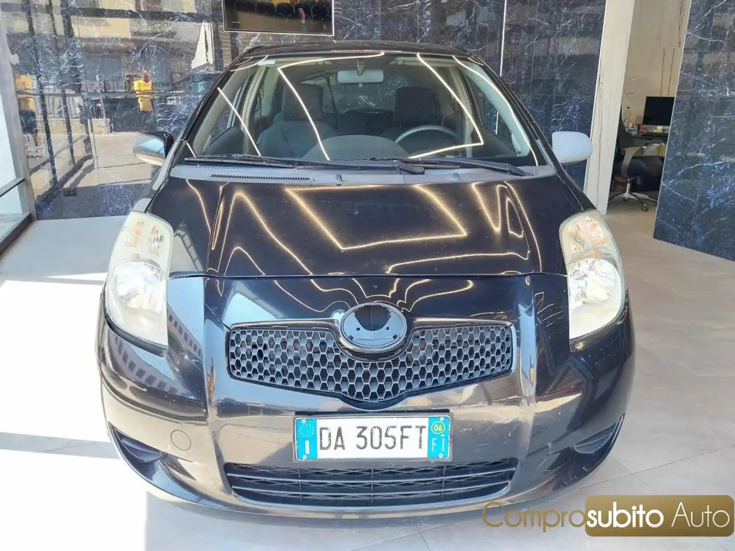 Toyota Yaris 1.3 3 porte Nero - 1