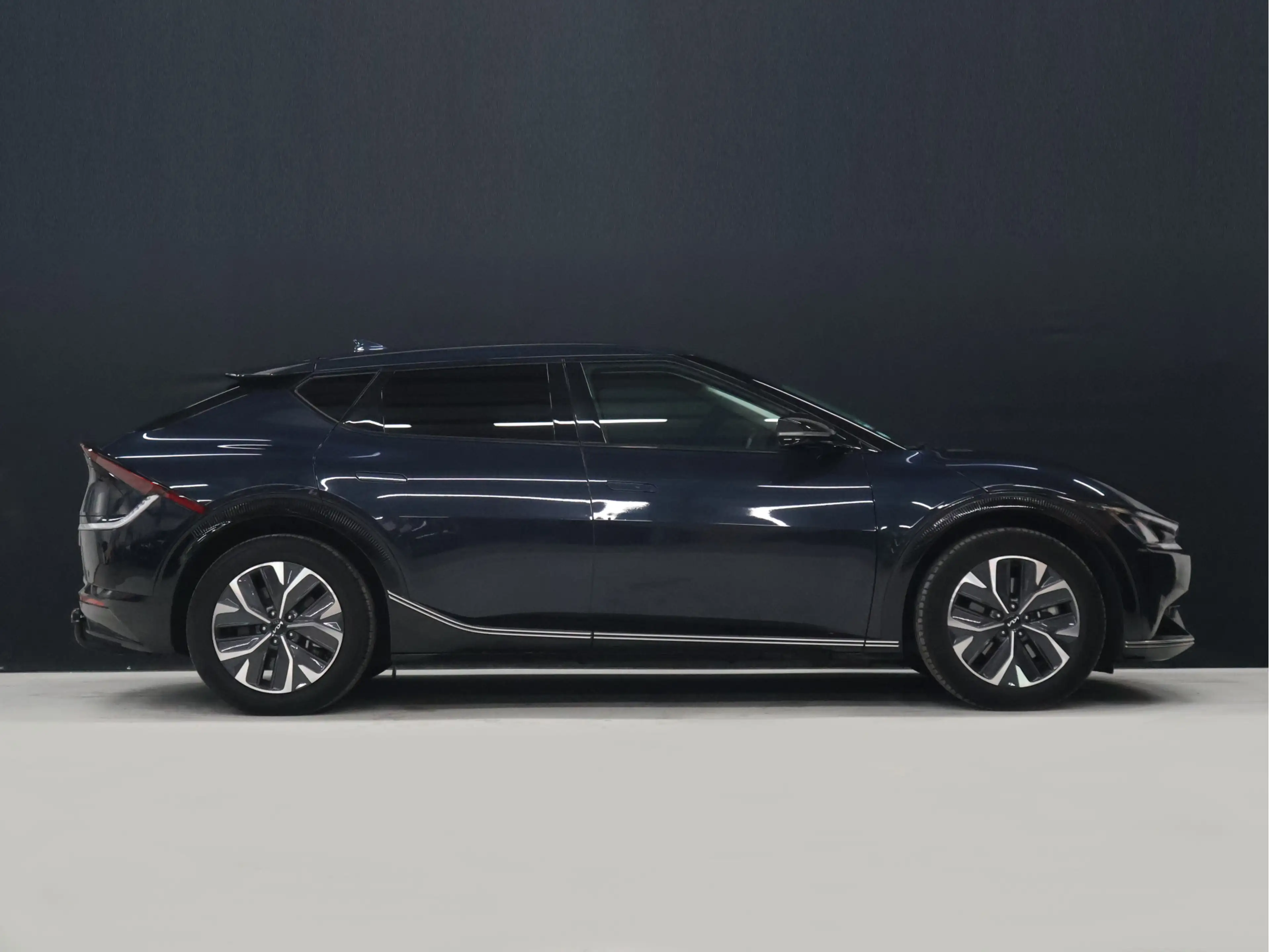 Kia EV6 Plus 77.4 kWh [TREKHAAK, APPLE CARPLAY, ANDROID, S — photo 11