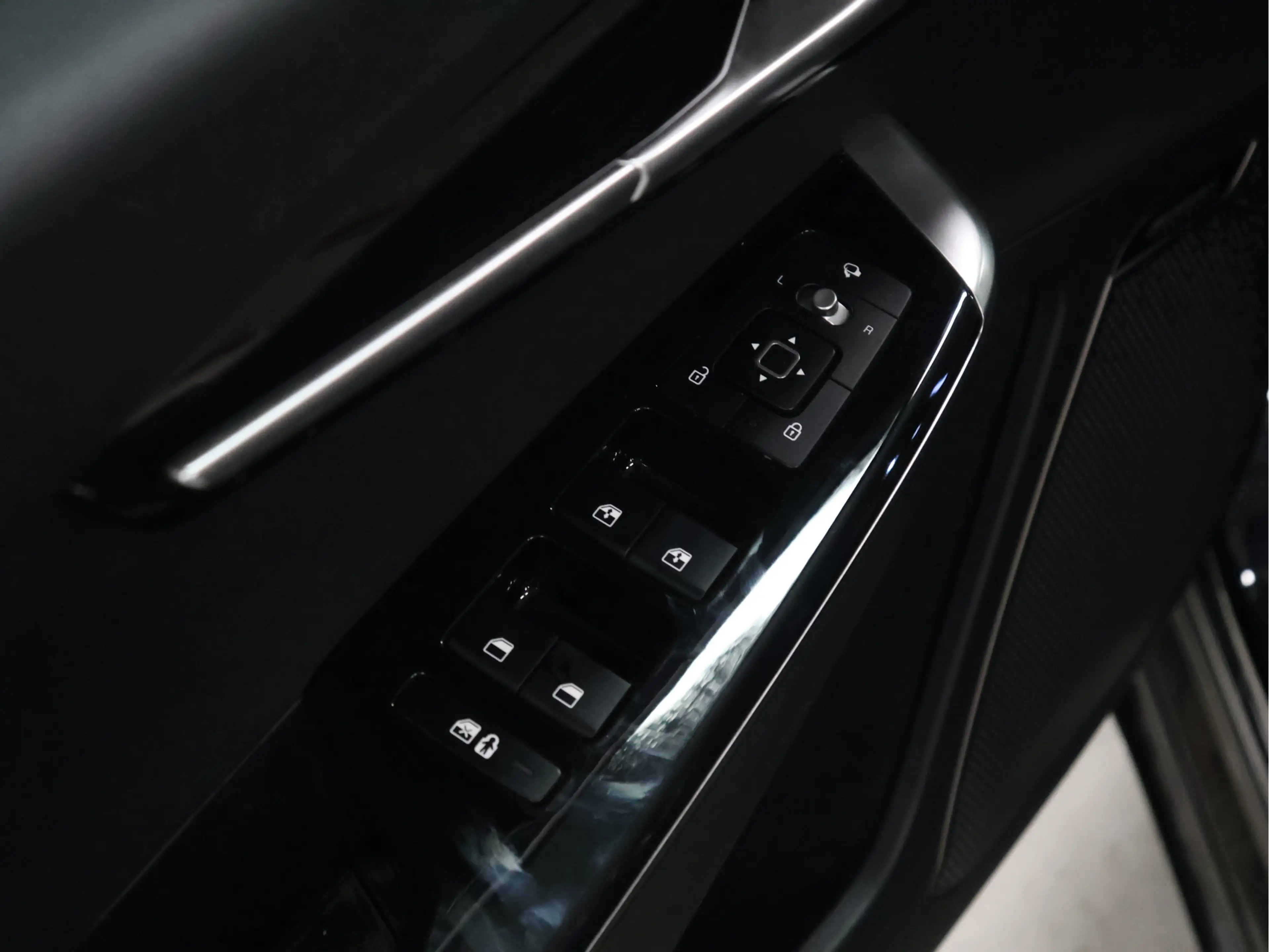Kia EV6 Plus 77.4 kWh [TREKHAAK, APPLE CARPLAY, ANDROID, S — photo 15
