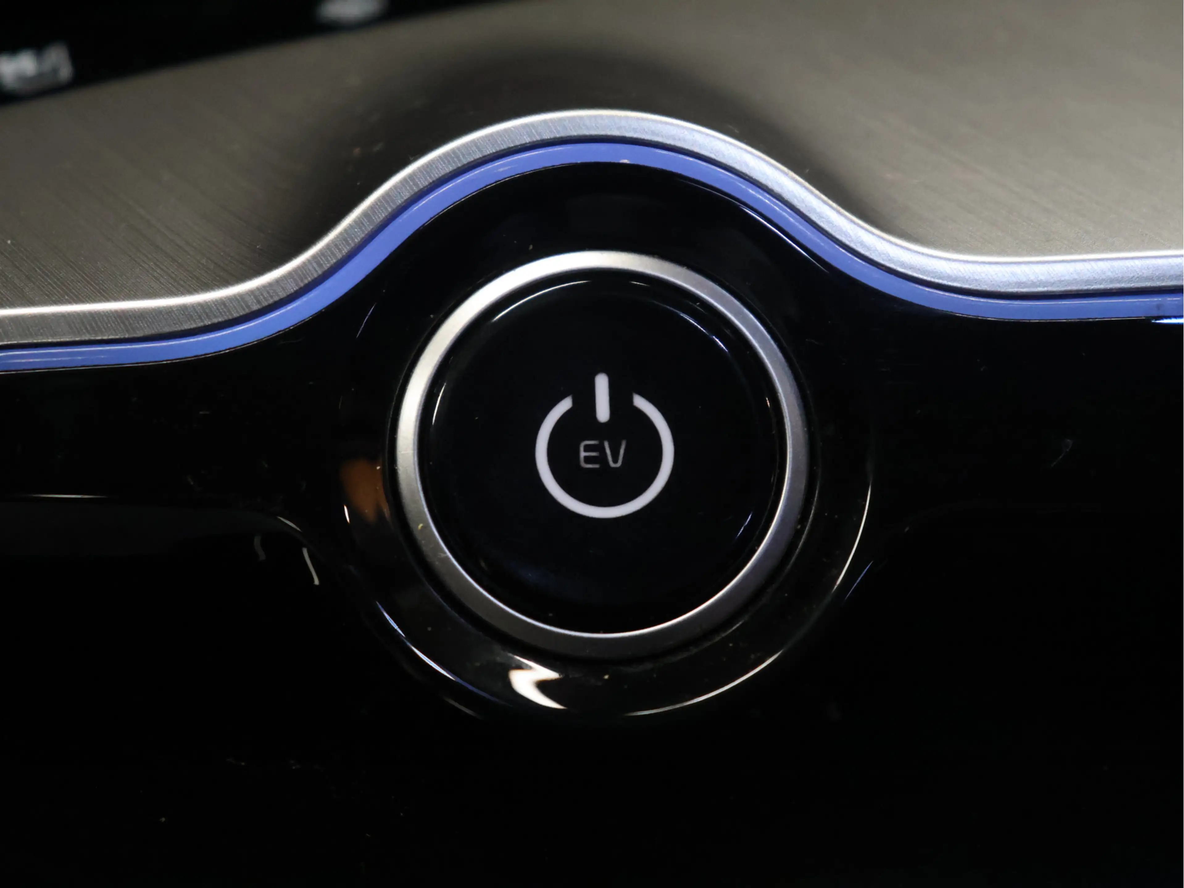 Kia EV6 Plus 77.4 kWh [TREKHAAK, APPLE CARPLAY, ANDROID, S — photo 26