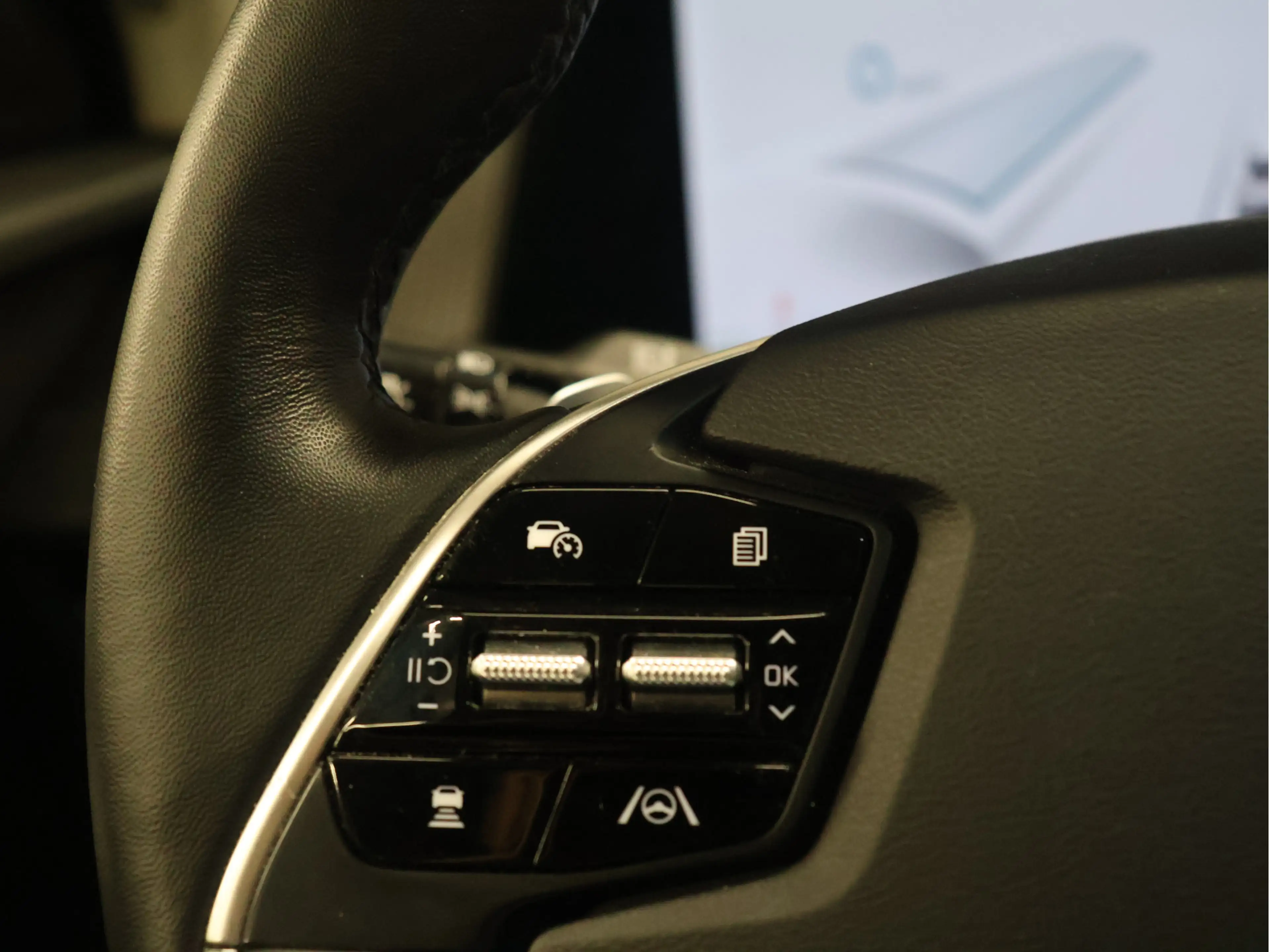 Kia EV6 Plus 77.4 kWh [TREKHAAK, APPLE CARPLAY, ANDROID, S — photo 19