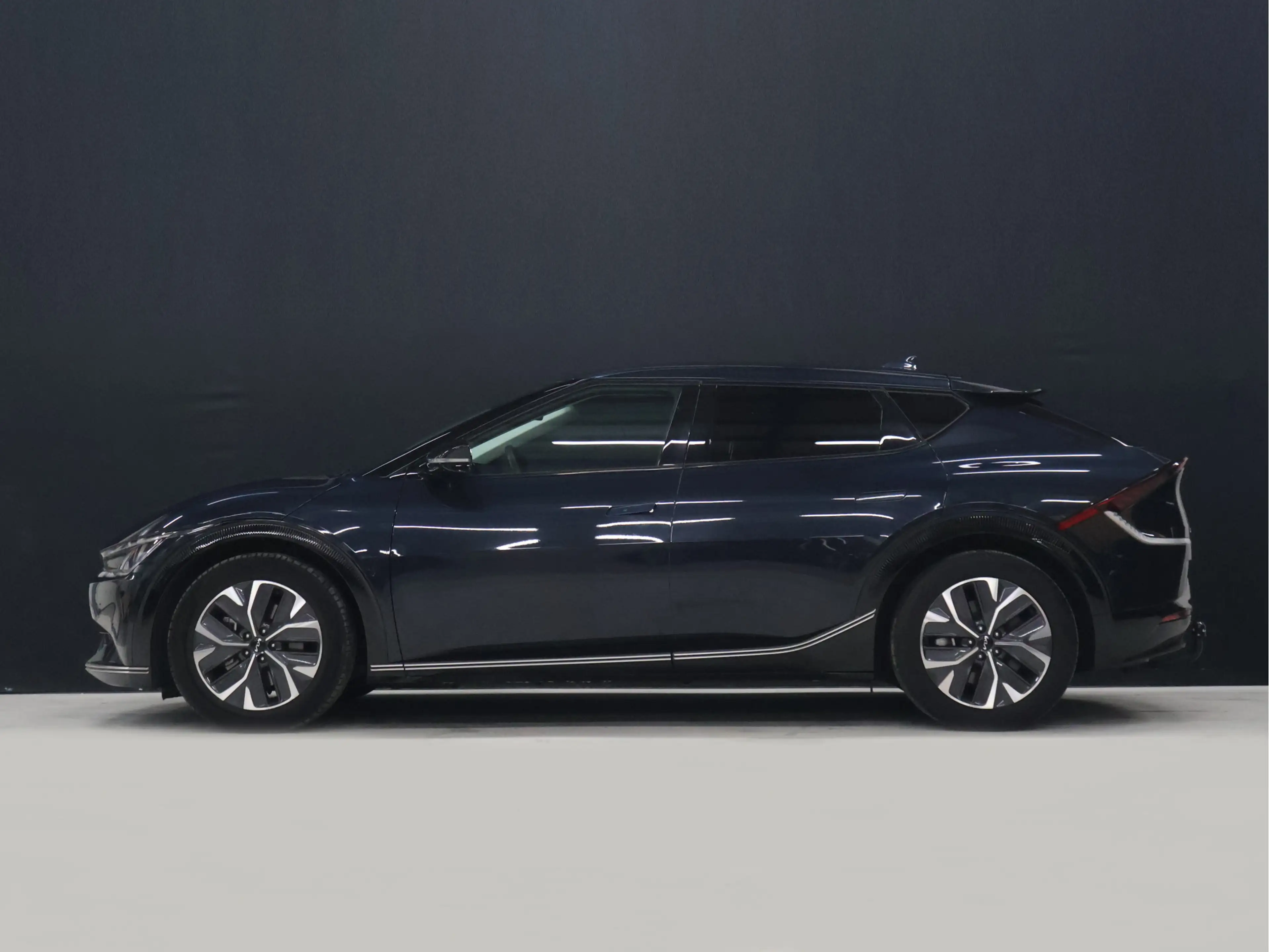 Kia EV6 Plus 77.4 kWh [TREKHAAK, APPLE CARPLAY, ANDROID, S — photo 4