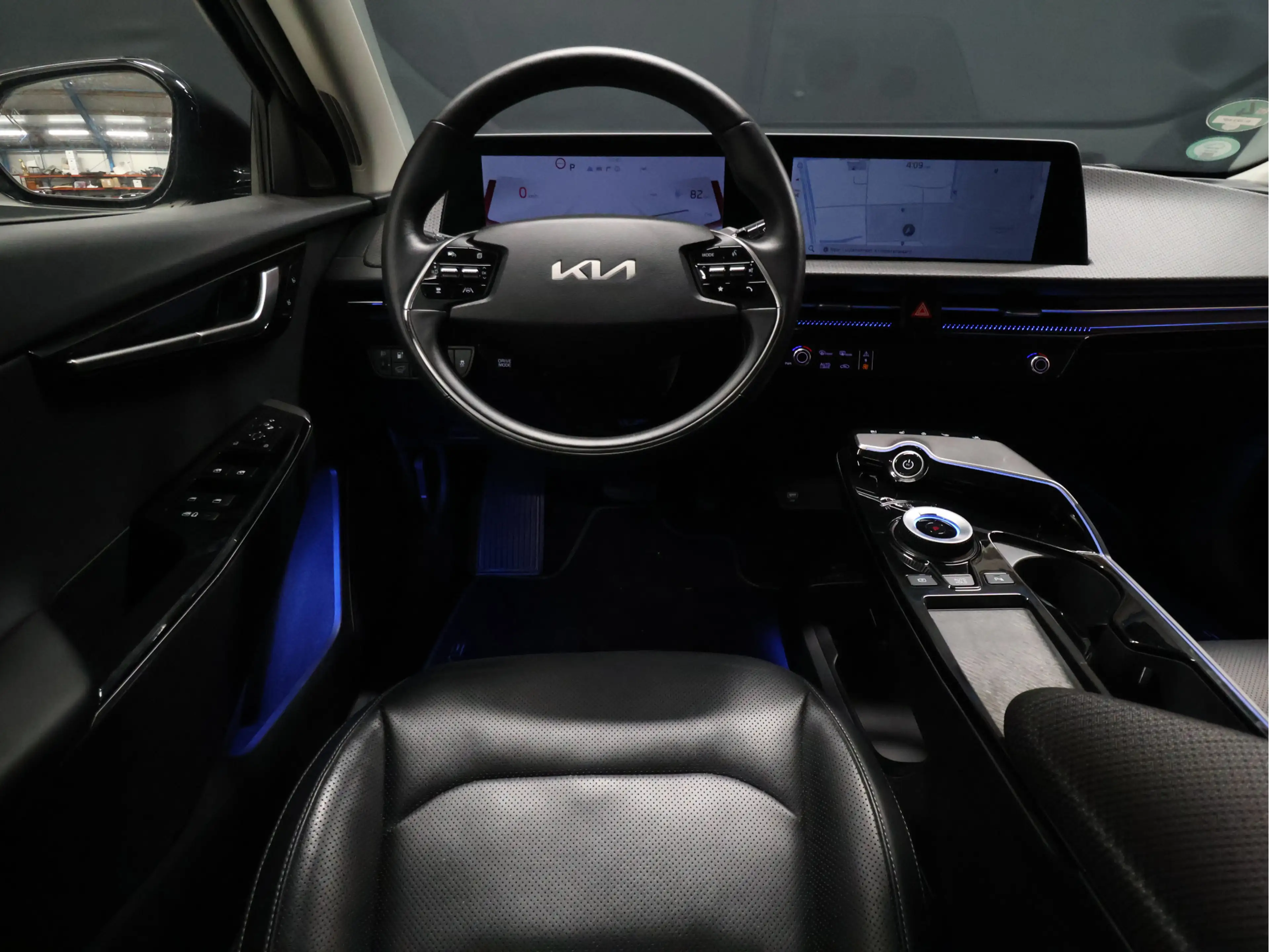 Kia EV6 Plus 77.4 kWh [TREKHAAK, APPLE CARPLAY, ANDROID, S — photo 9