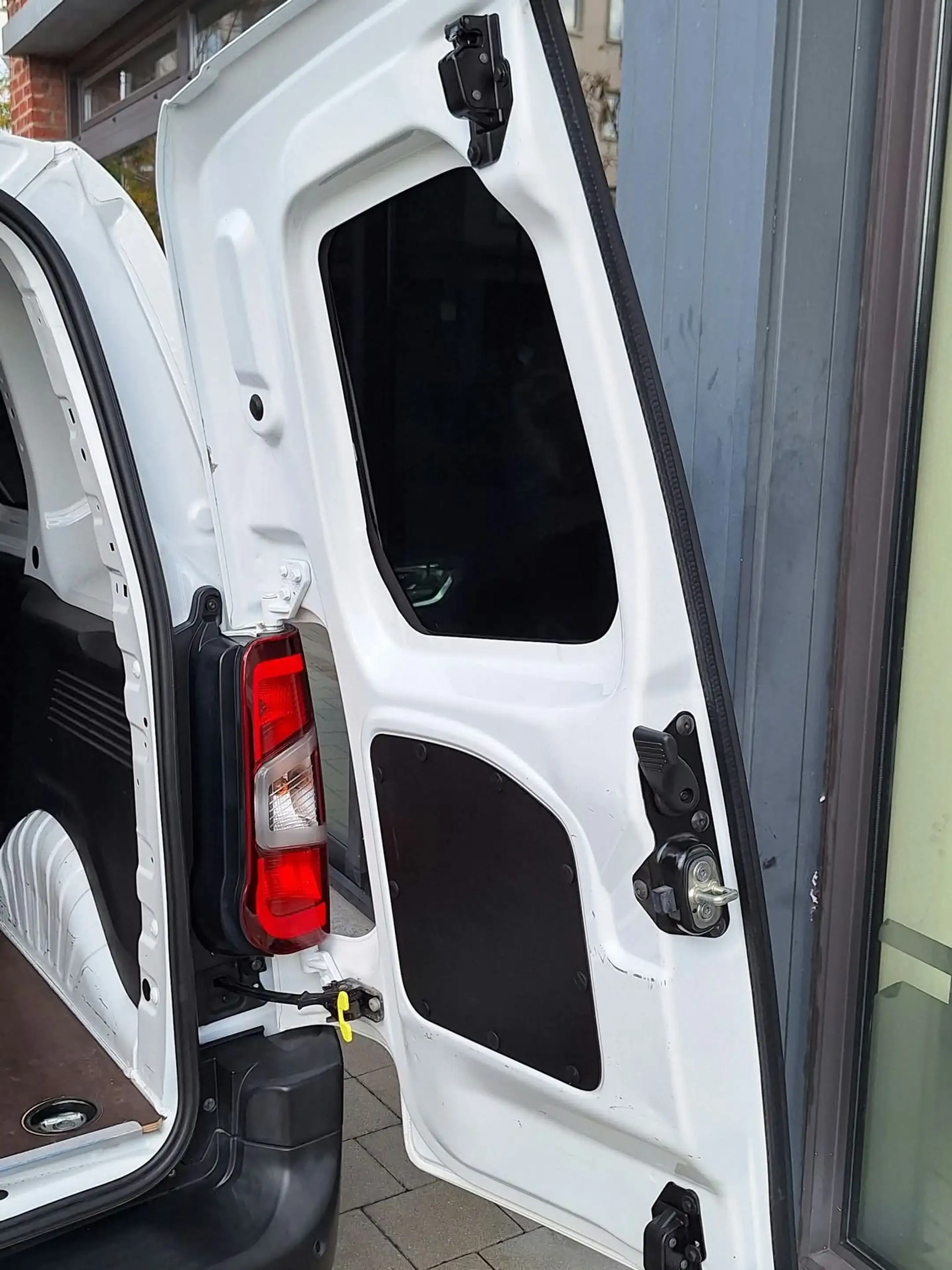 Peugeot Partner Standard L1 Heavy BlueHDI S/S Premium — photo 10