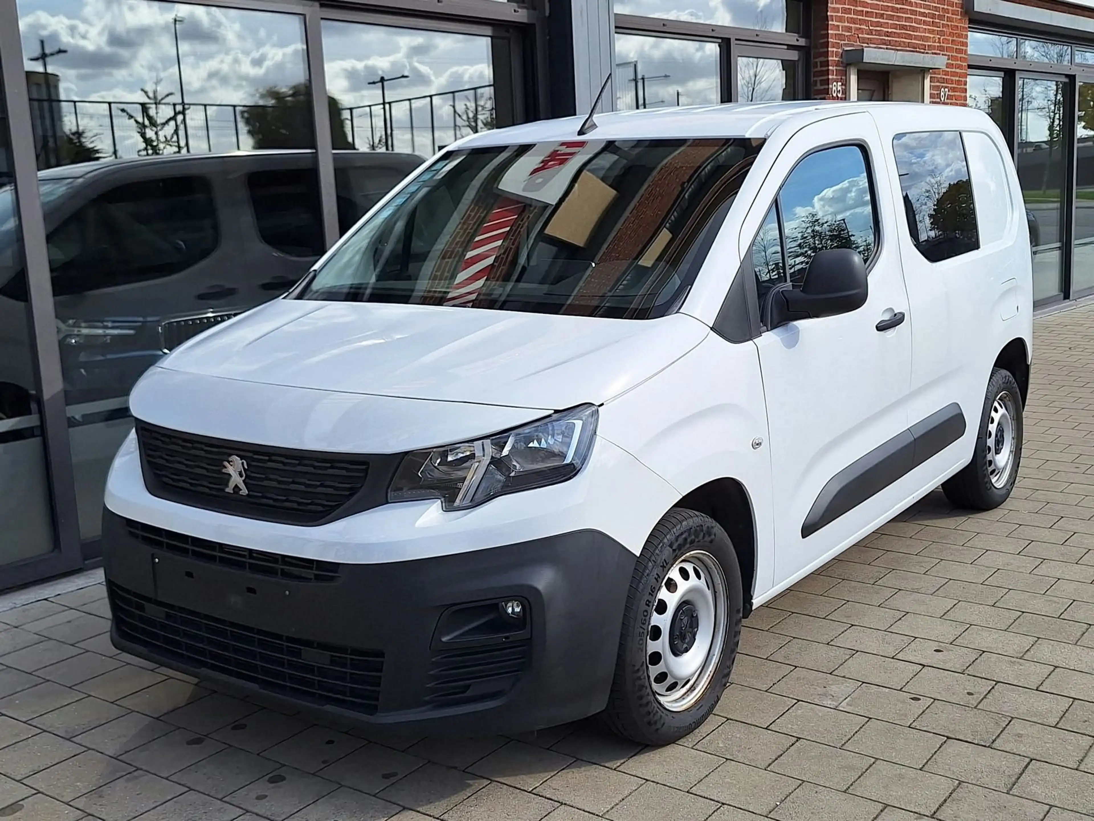 Peugeot Partner Standard L1 Heavy BlueHDI S/S Premium — photo 5