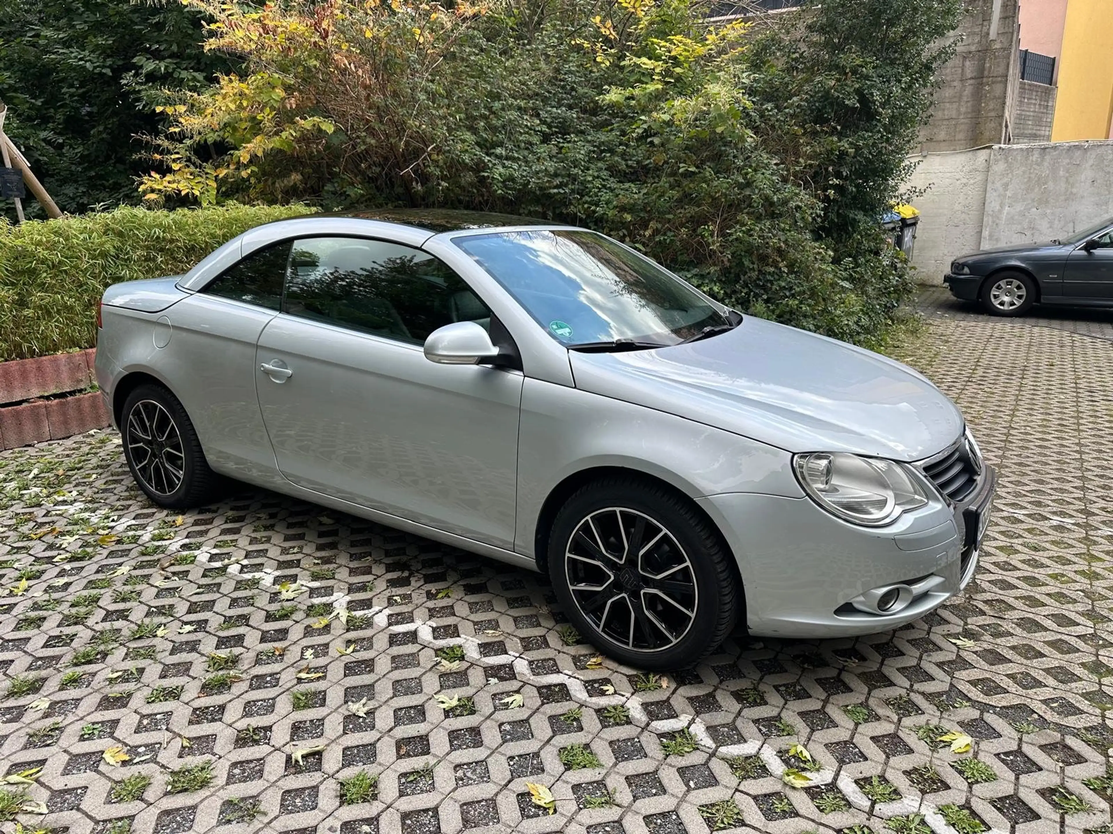 Volkswagen Eos 1.6 Cabro, Vollausstattug, Scheckheft — photo 13