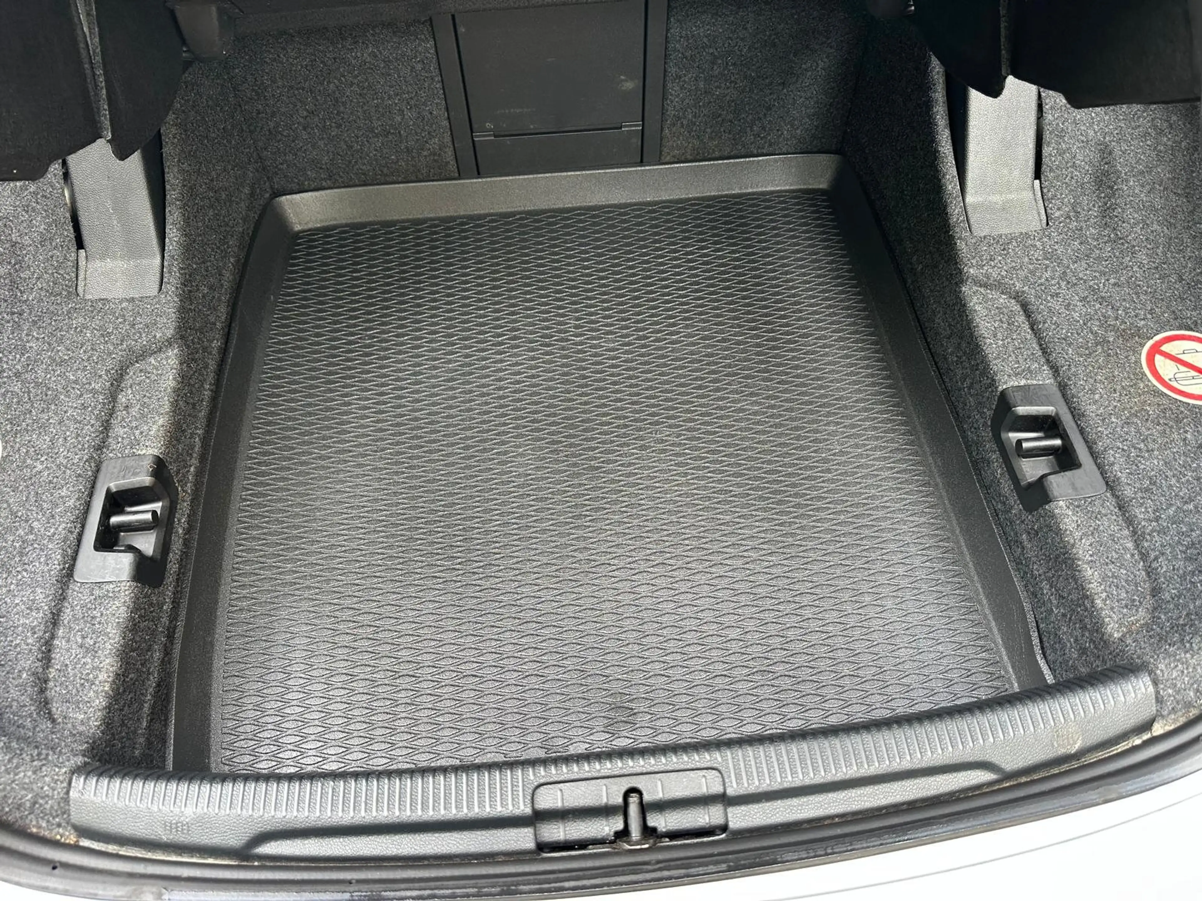 Volkswagen Eos 1.6 Cabro, Vollausstattug, Scheckheft — photo 6