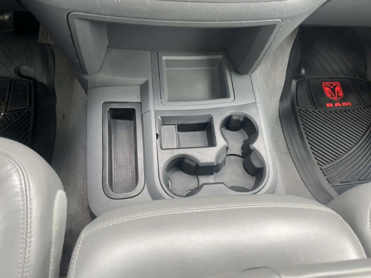 Dodge RAM снимка Dodge RAM