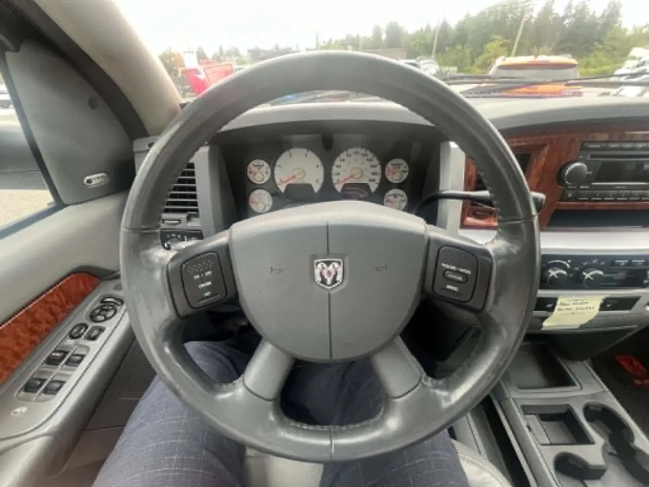 Dodge RAM снимка Dodge RAM