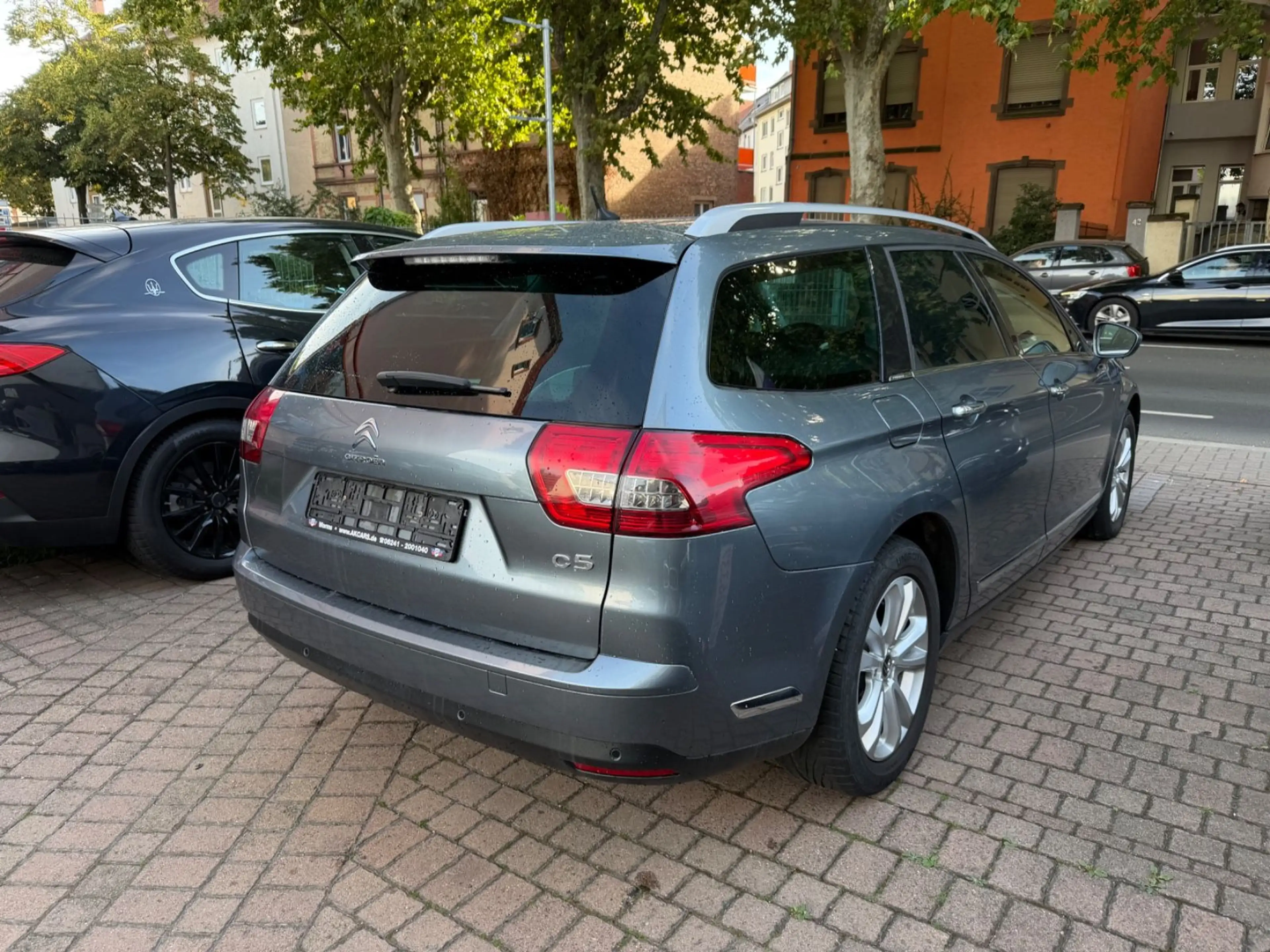 Citroen C5 Tourer Exclusive Bi-Xenon Leder Navi 2.Hand — photo 4