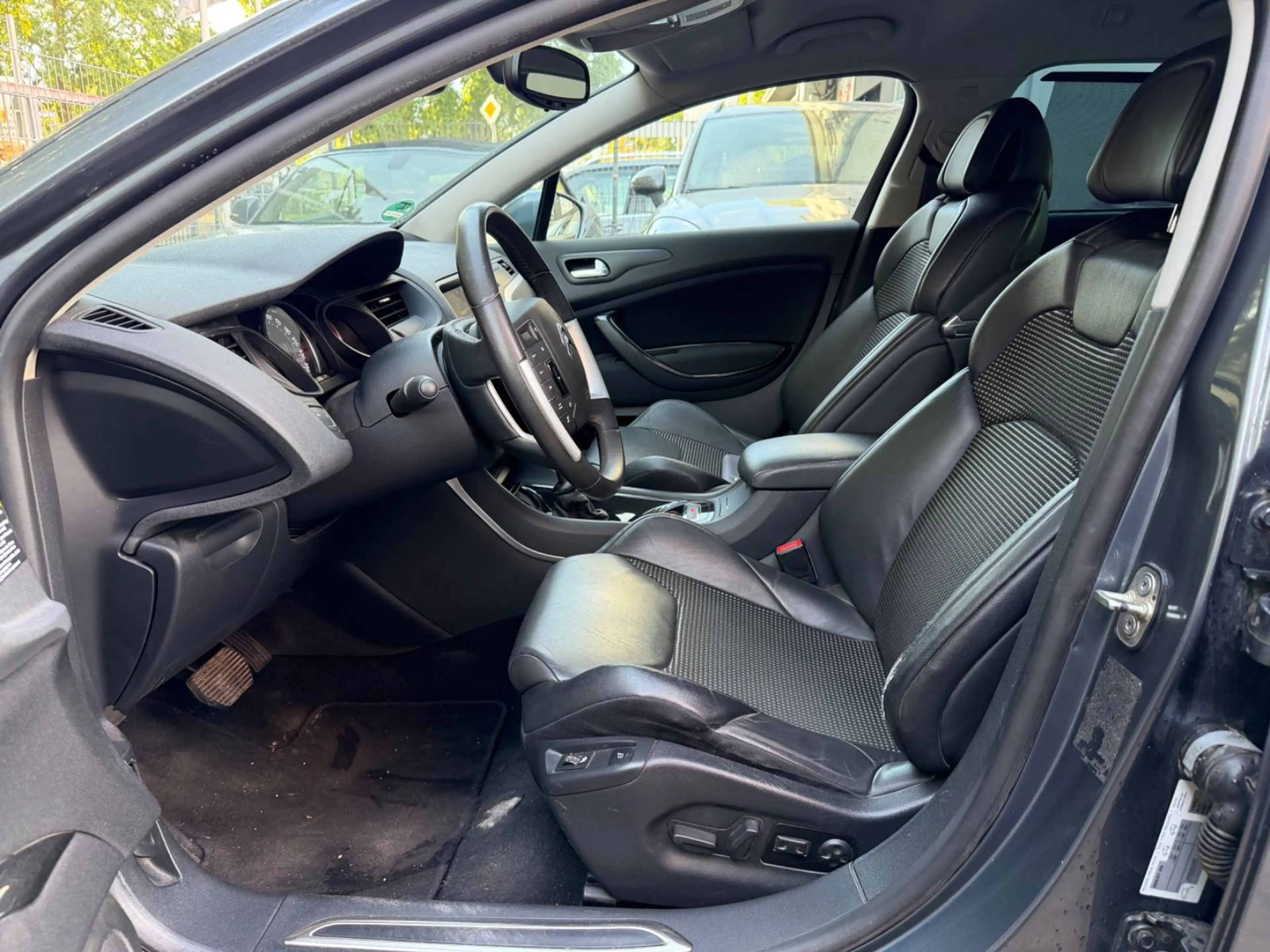 Citroen C5 Tourer Exclusive Bi-Xenon Leder Navi 2.Hand — photo 14