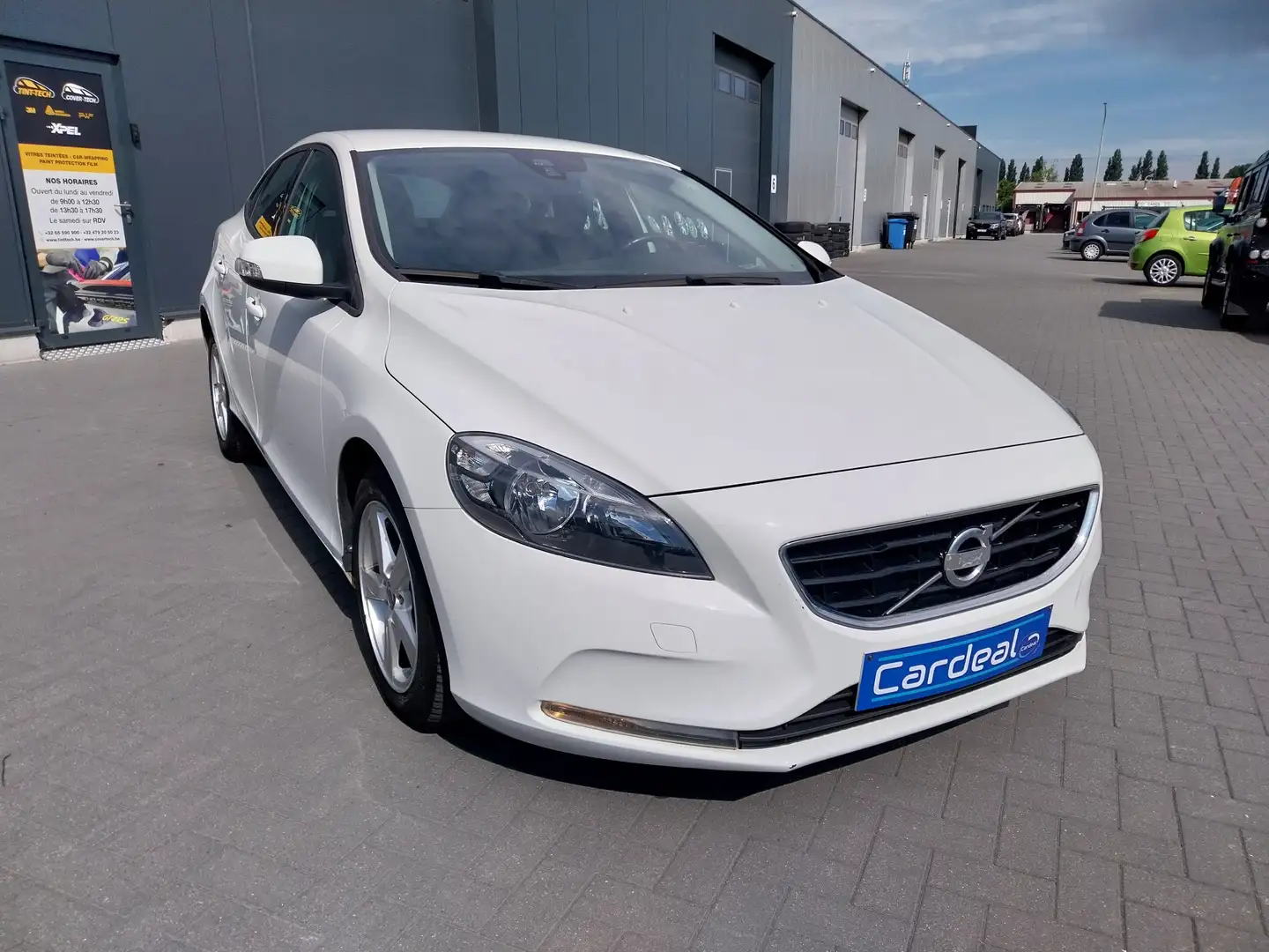 Volvo V40 V40 1.6 D2 /CAMERA/CLIM/BLUETOOTH/ Blanc - 1