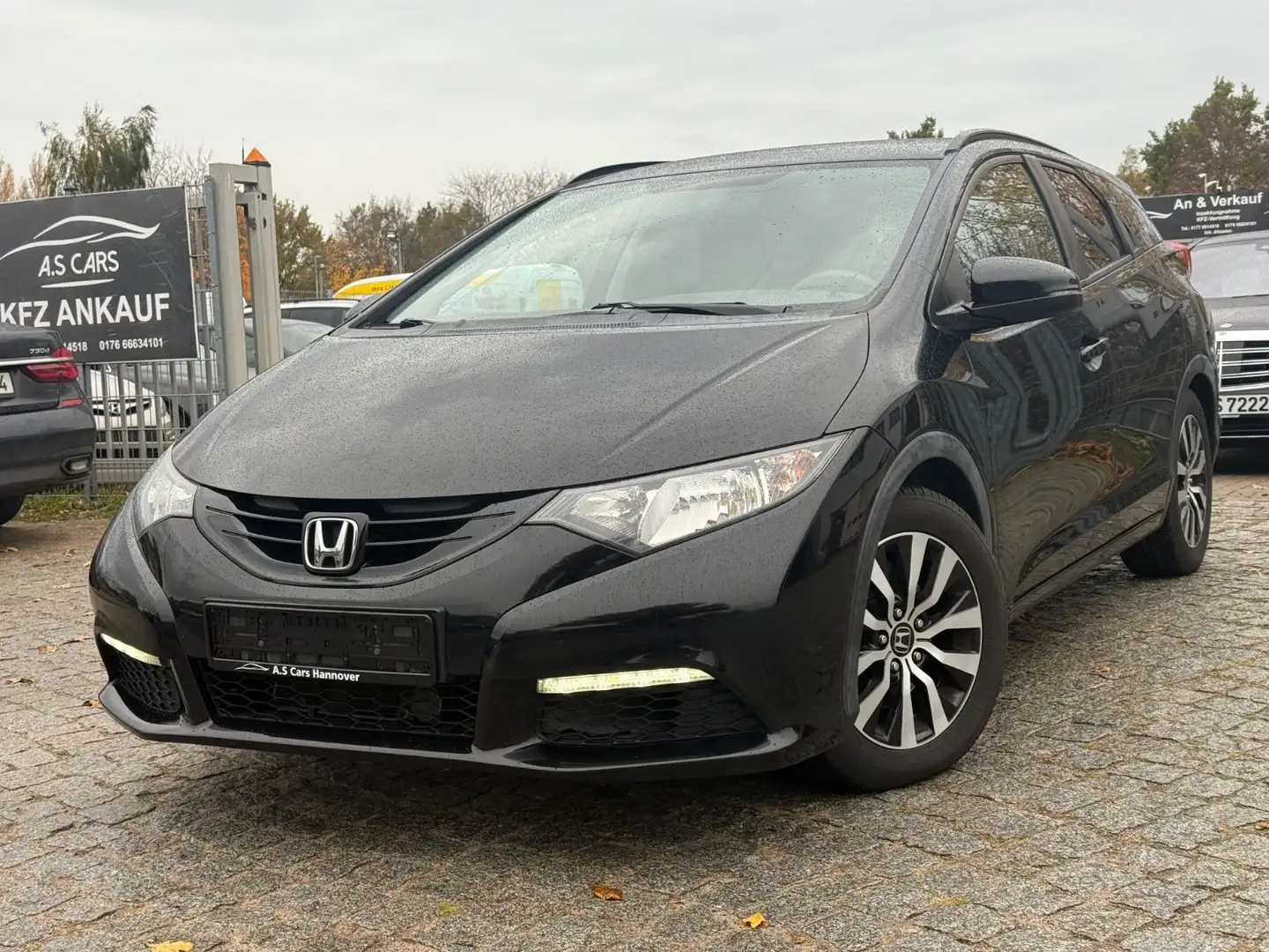 Honda Civic 1.6 CDTI Tourer Comfort*PDC*Klima*Euro5 Schwarz - 1