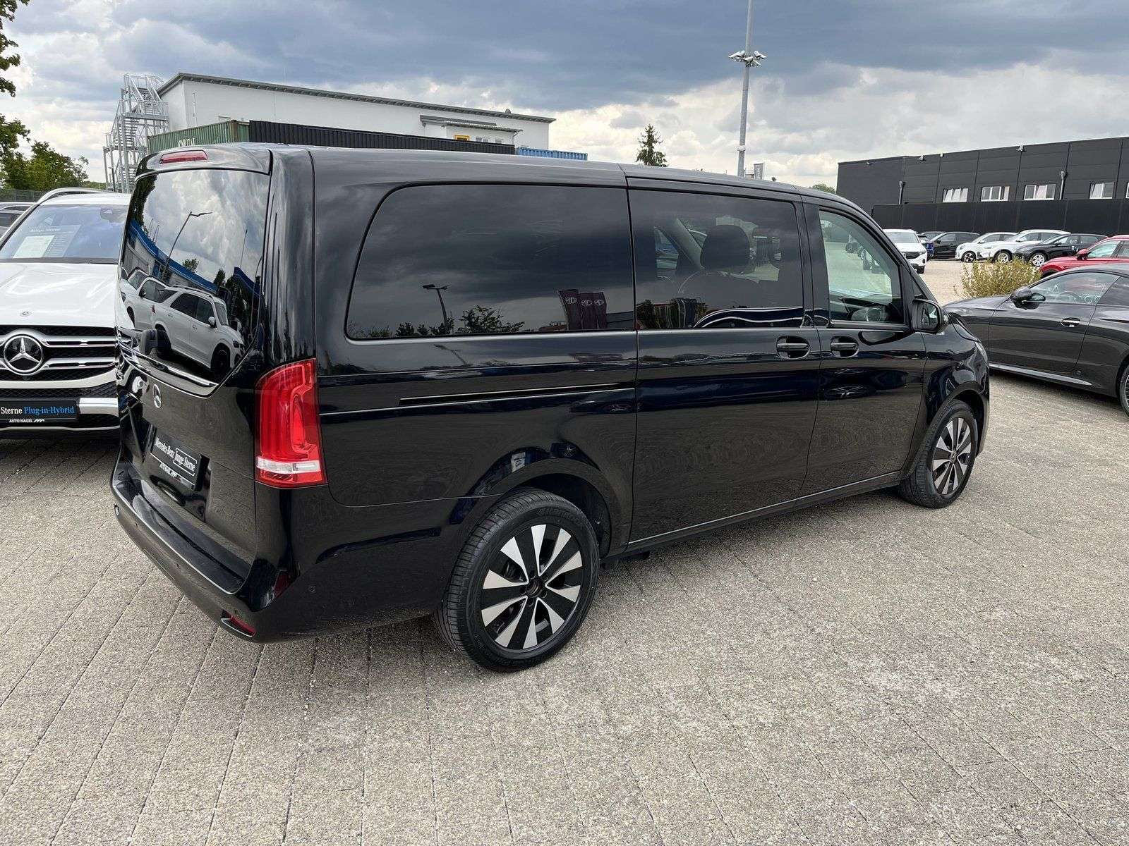Mercedes-Benz V 250