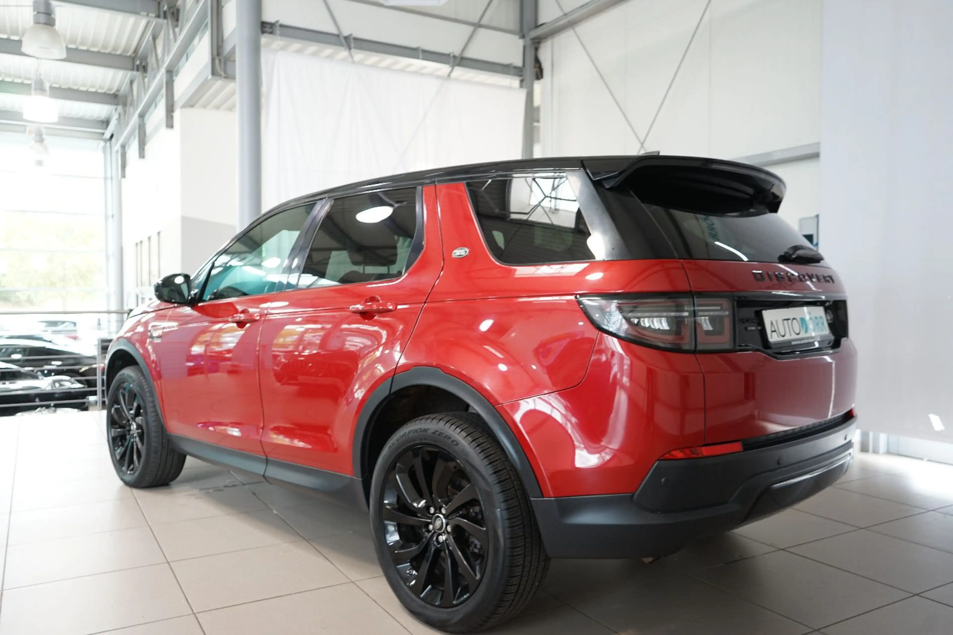 Land Rover Discovery Sport D180 SE AWD 7-Sitzer+Pano+ACC — photo 3