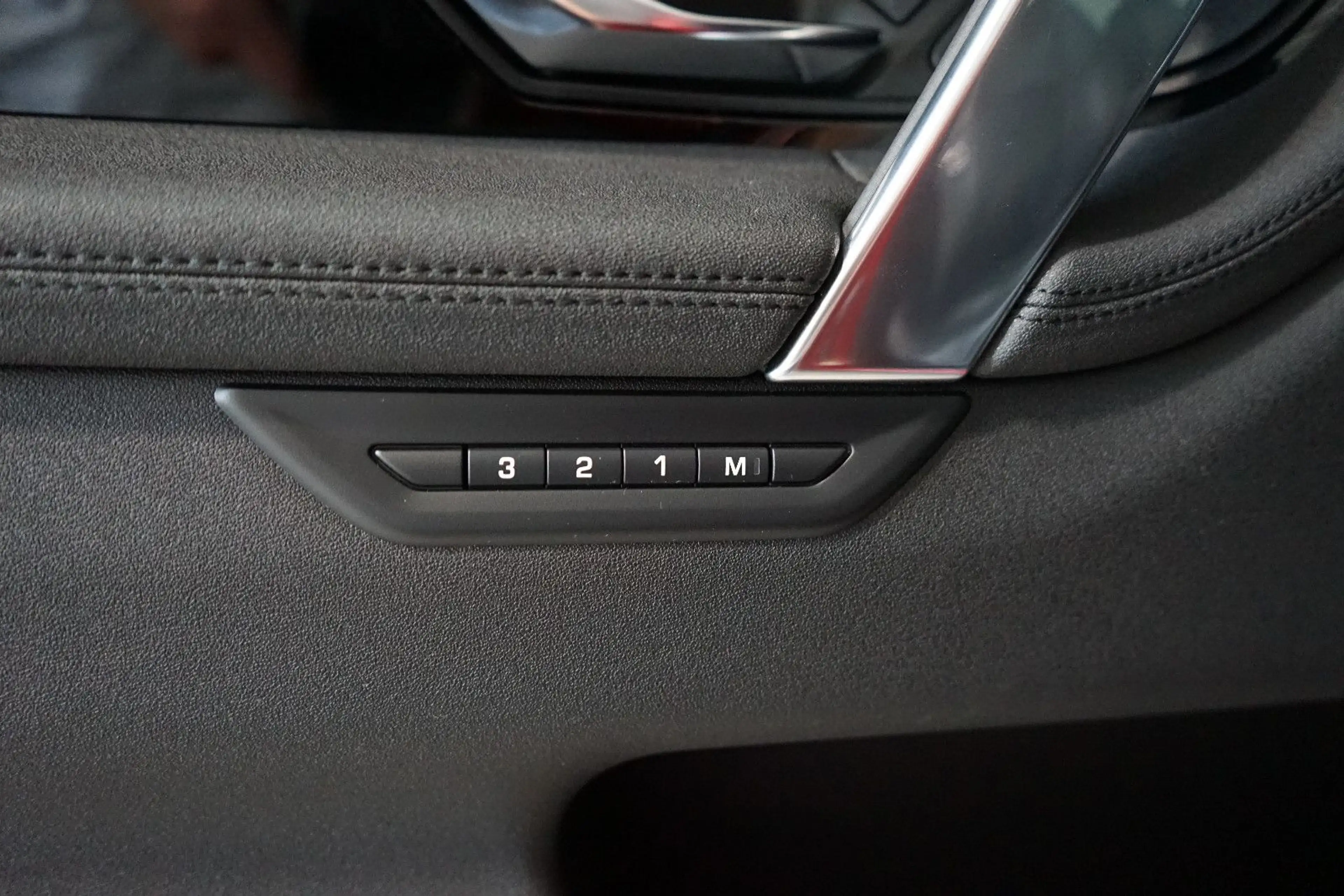 Land Rover Discovery Sport D180 SE AWD 7-Sitzer+Pano+ACC — photo 11