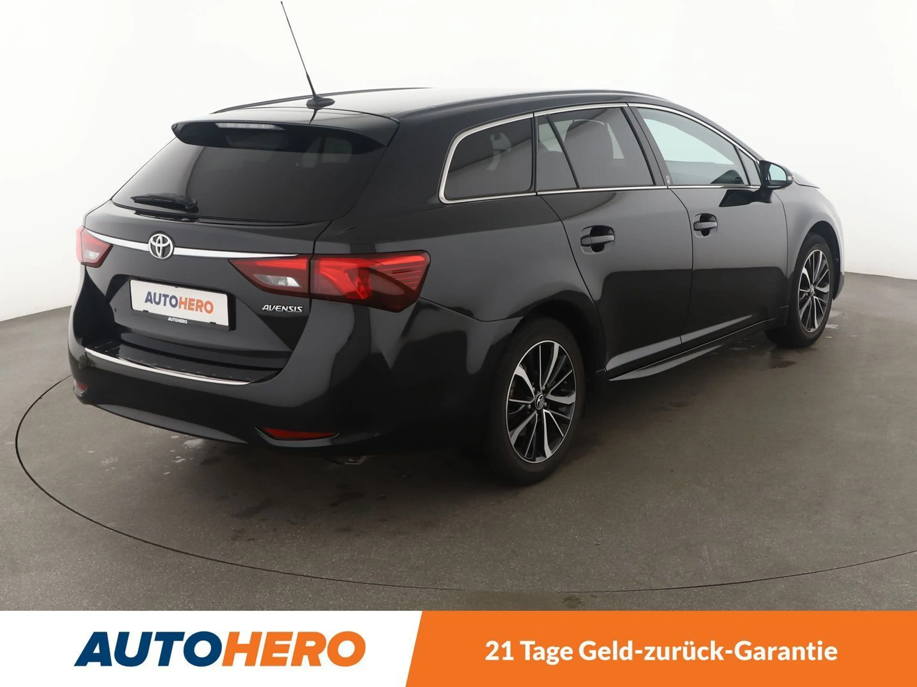 Toyota Avensis 1.8 Team D Aut*NAVI*LED*TEMPO*CAM*SHZ*KLIMA* — photo 6
