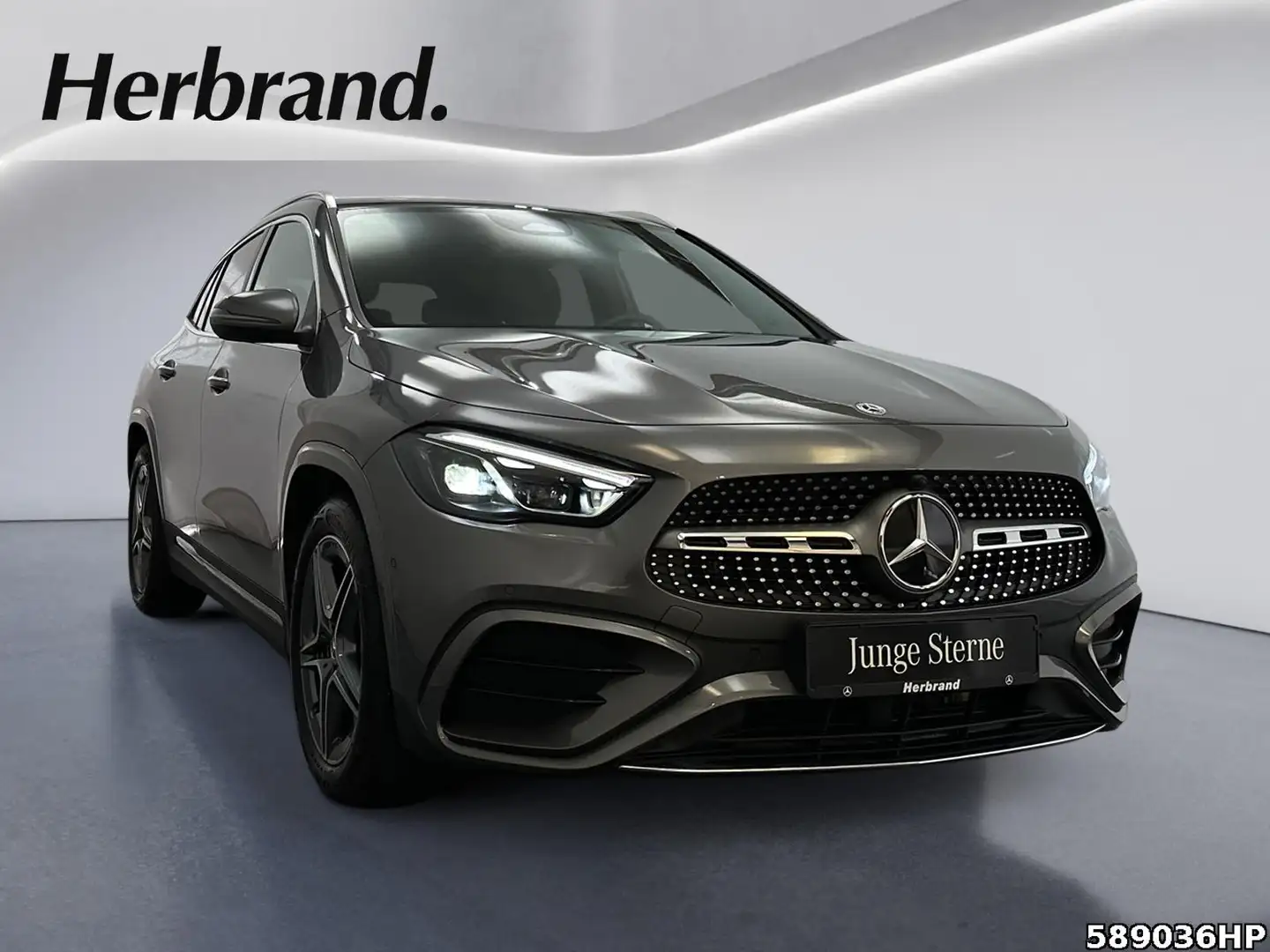 Mercedes-Benz GLA 200 AMG Line MULTIBEAM Anhängevorrichtung Gris - 2