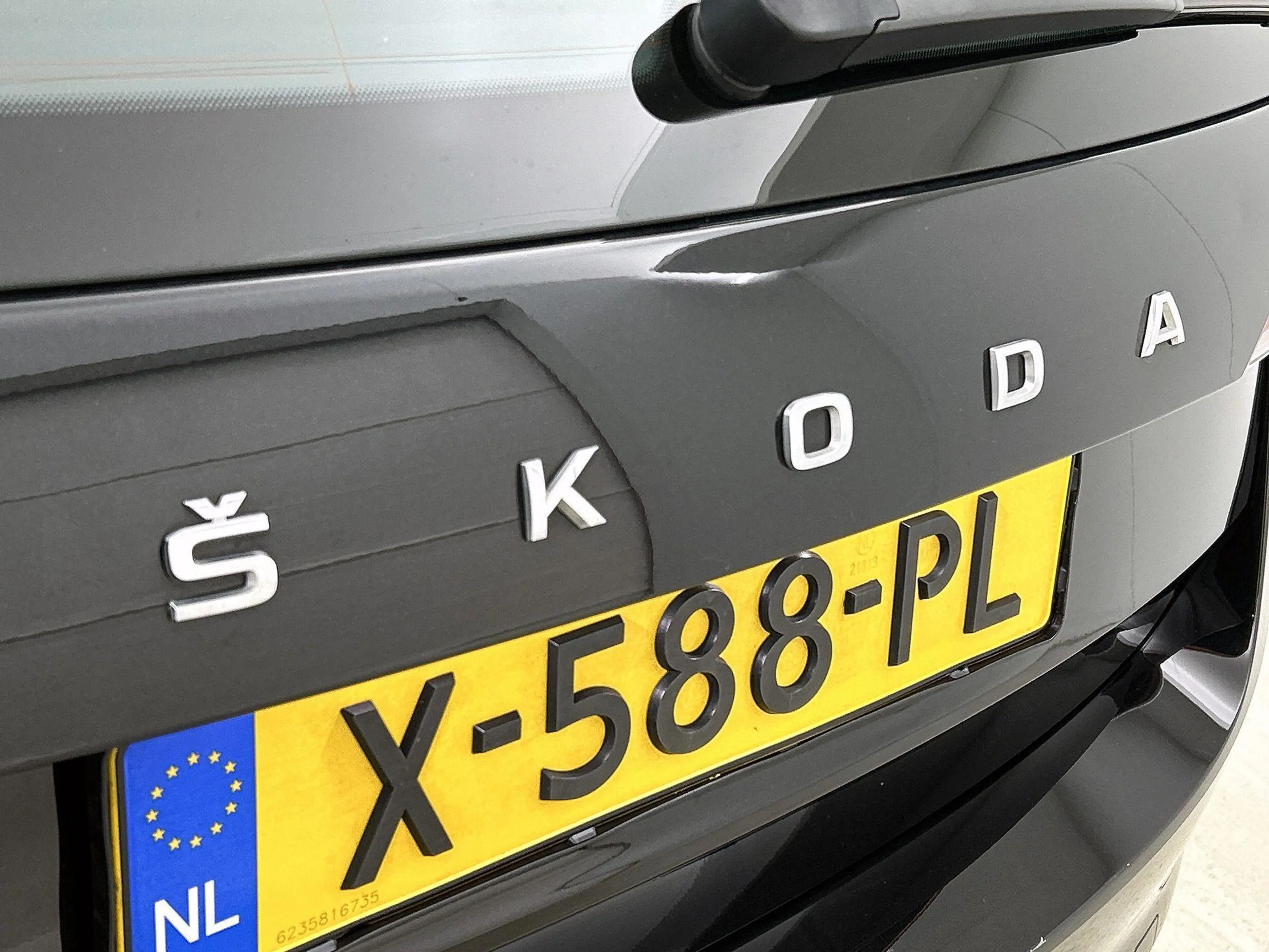 Skoda Scala 1.0 TSI Ambition Metallic lak | Licht metalen velg — photo 13