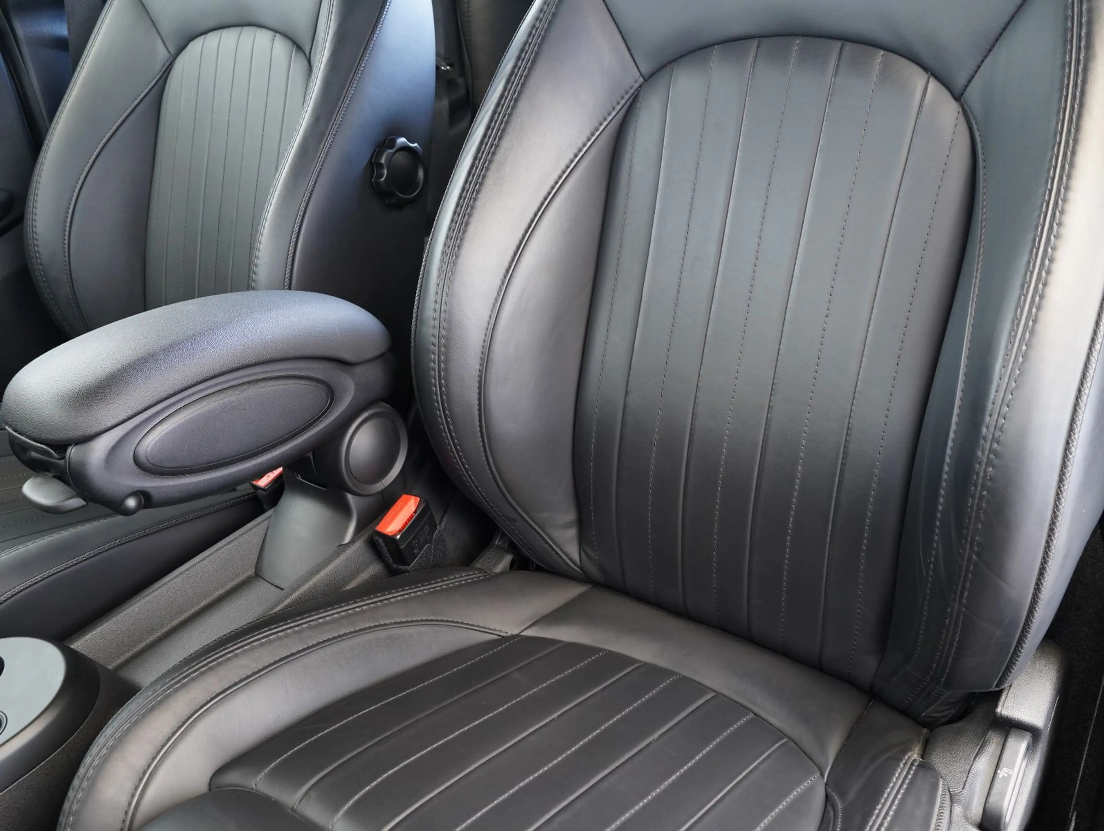 MINI Cooper SE Yours Trim LED/KEYLESS/HEADUP/LEDER — photo 9