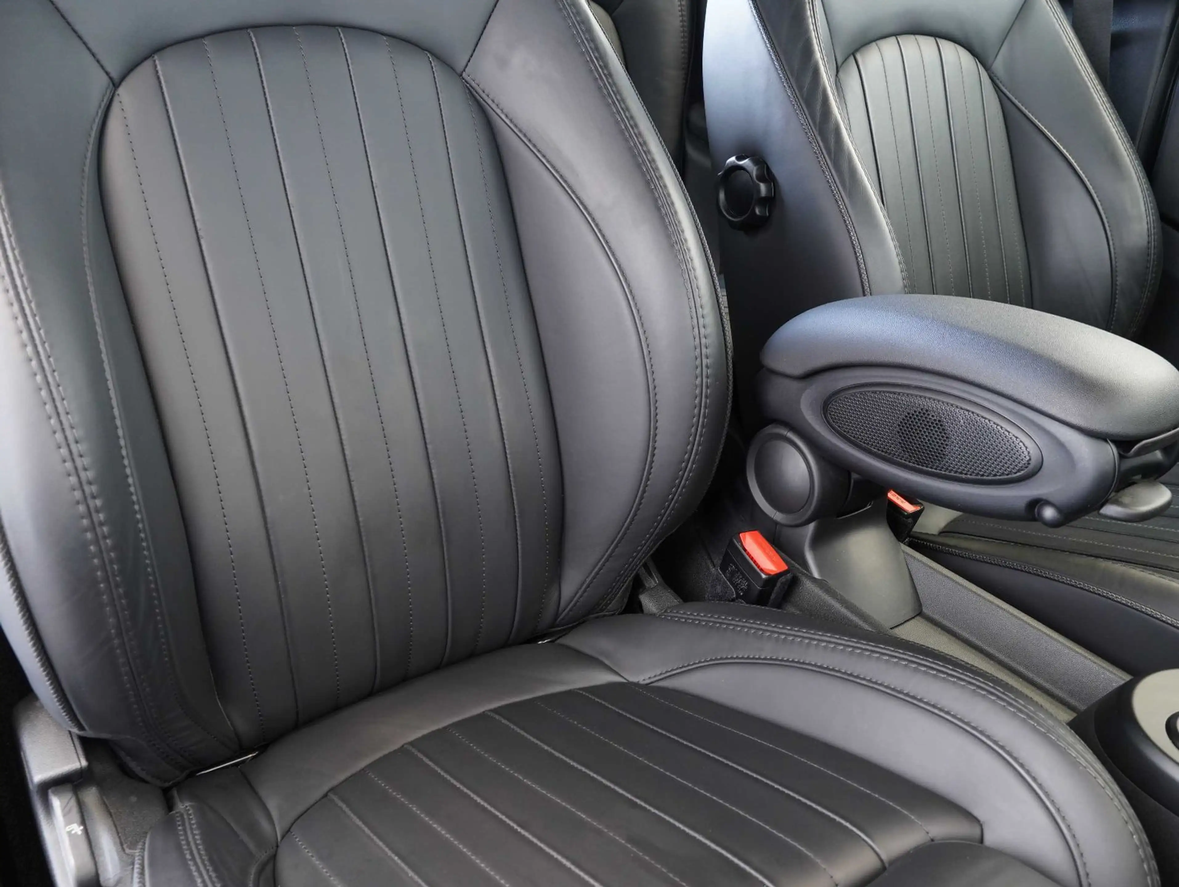 MINI Cooper SE Yours Trim LED/KEYLESS/HEADUP/LEDER — photo 10