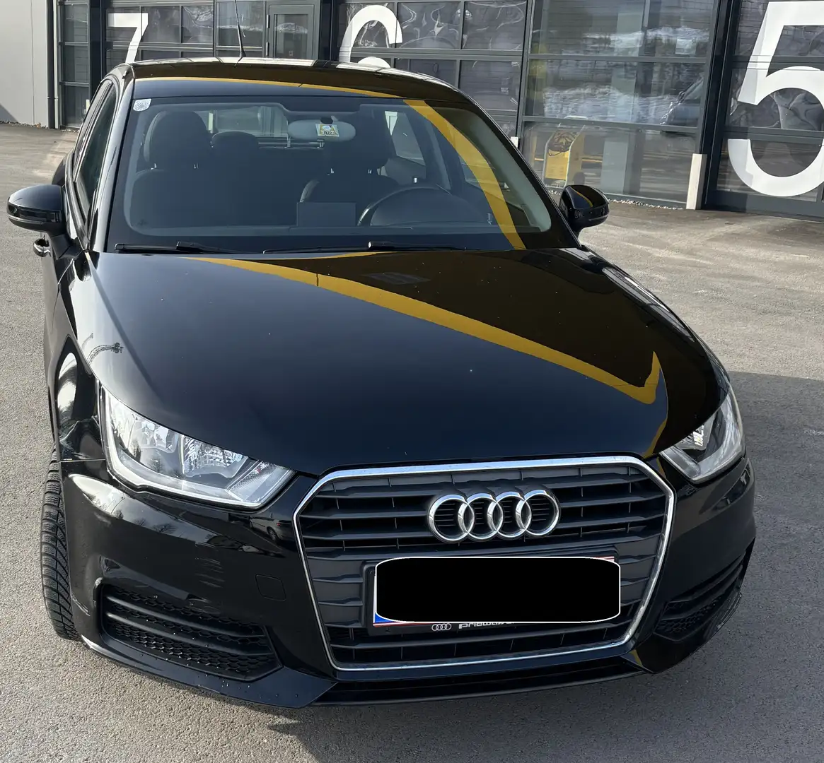 Audi A1 A1 SB 1,0 TFSI Schwarz - 1