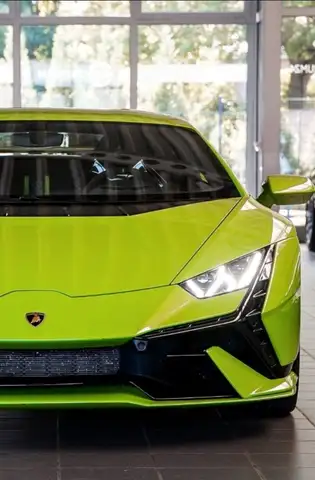 Lamborghini Deportivo Automático de 3 Puertas