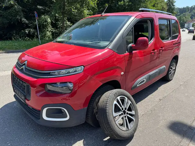 Citroën Berlingo Kombi 1.5d BlueHDi SHINE VOLL Ausgestattet u frei Scheckheft Tuv 1/28