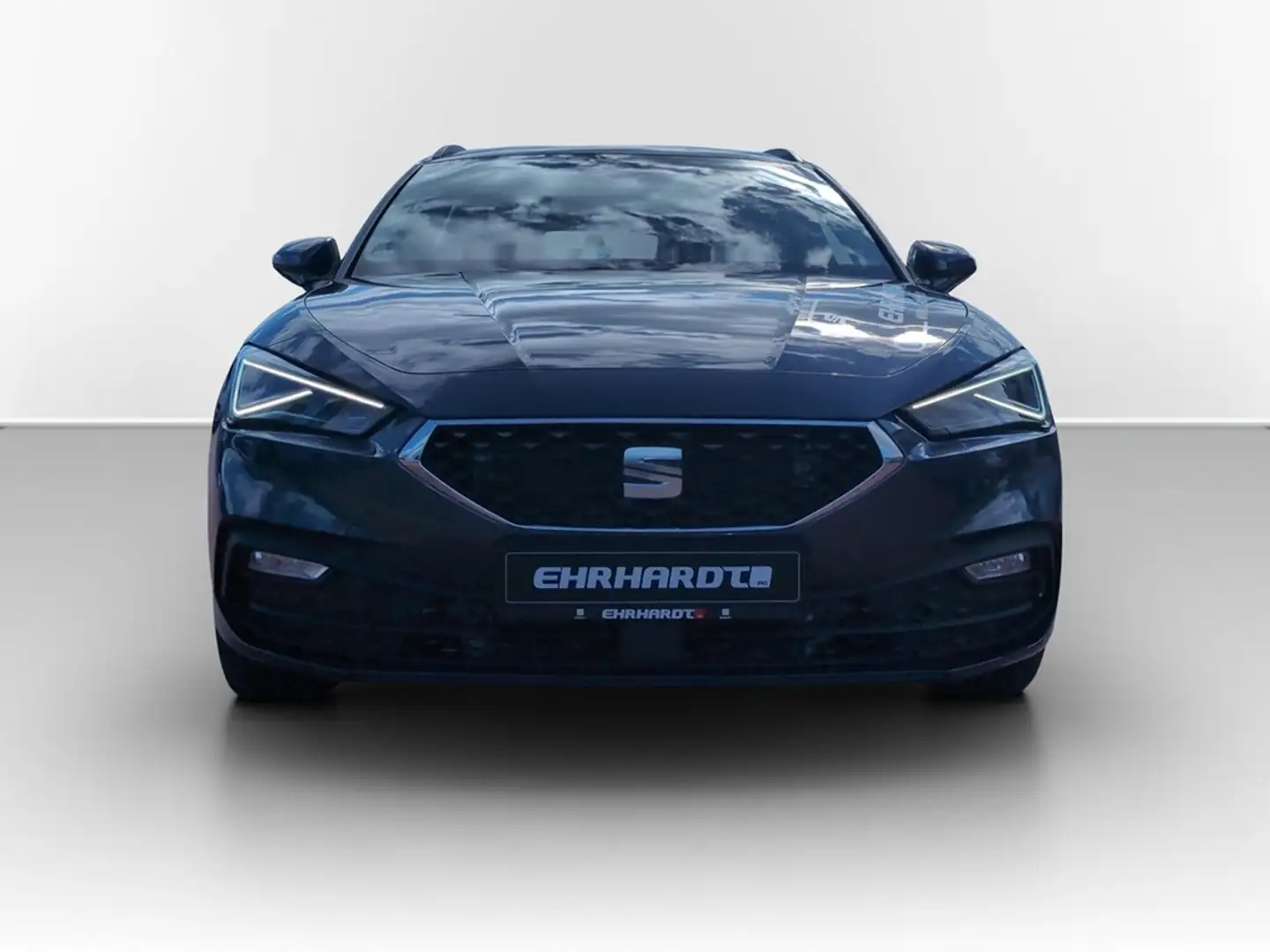 SEAT Leon Sportstourer 2.0 TDI DSG Road Edition AHK*MATRI... Grau - 2