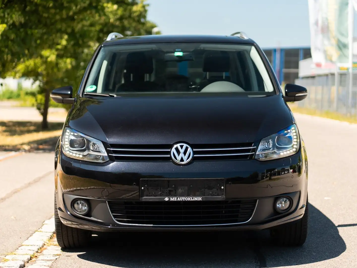 Volkswagen Touran Cup 2.0 TDI *Garantie*7 Sitzer*AHK*Pano Schwarz - 2