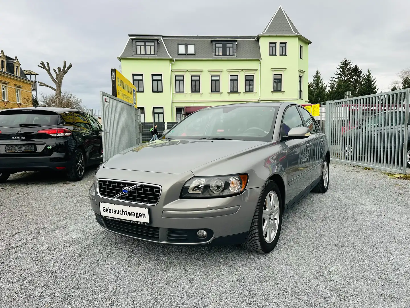 Volvo S40 2.4 Kinetic 2.HAND 114000 KM KLIMA ALU EPH Marrón - 2