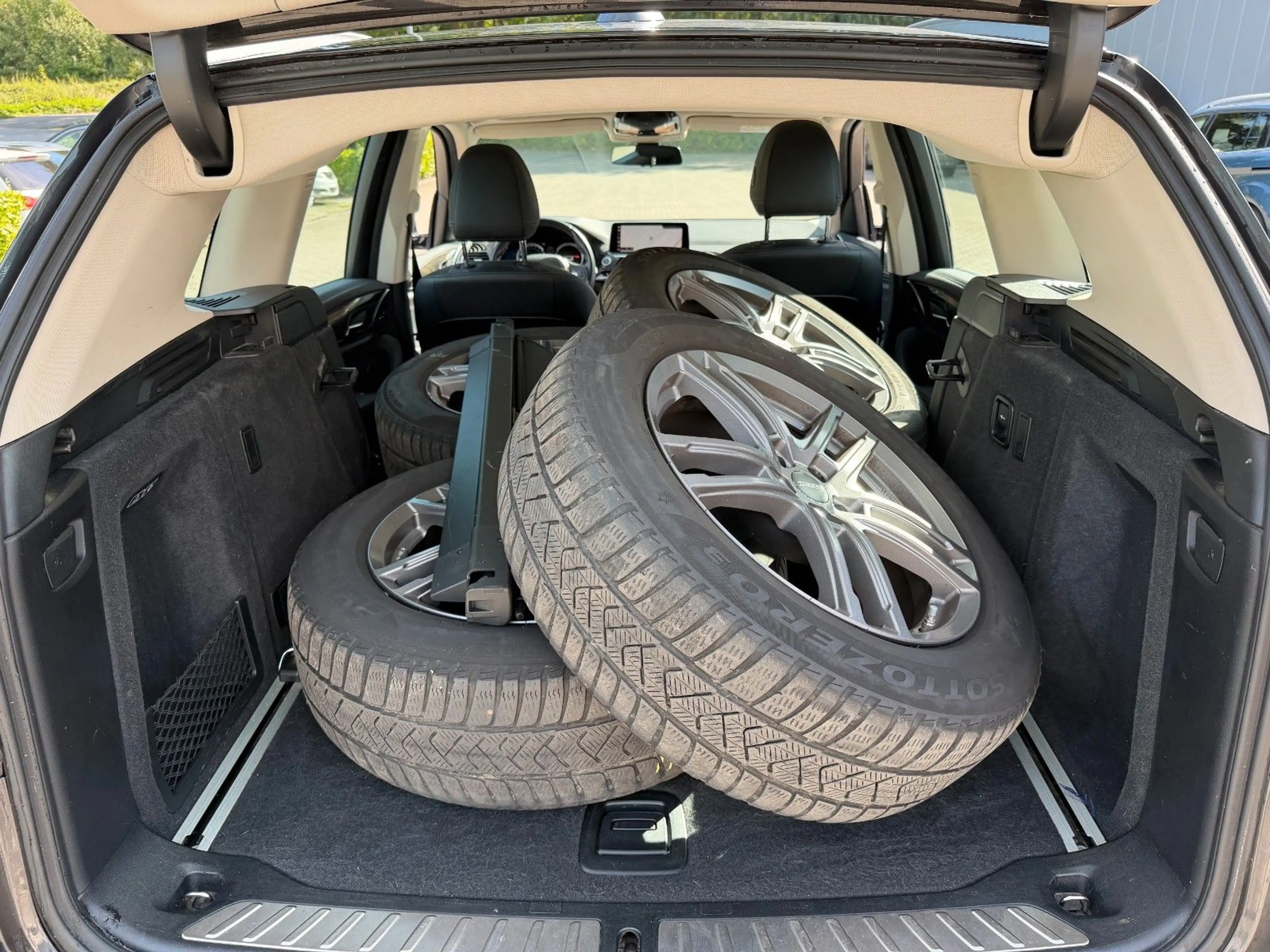 BMW X3 xDrive 20 i Luxury Line 1.Hand*Leder*Head Up* — photo 15