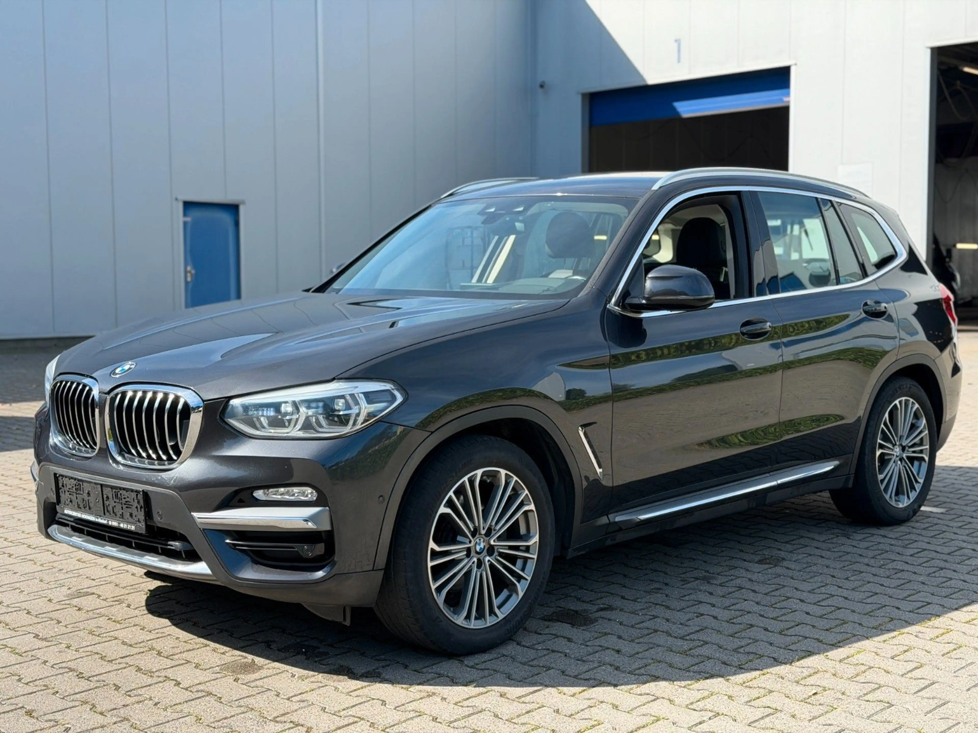 BMW X3 xDrive 20 i Luxury Line 1.Hand*Leder*Head Up* — photo 7