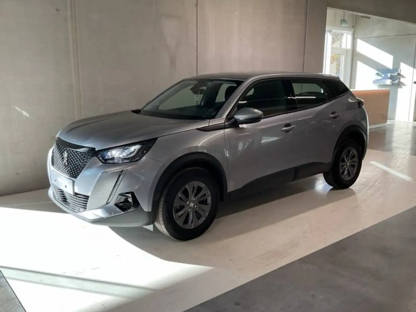 Peugeot 2008 2 1.2 Puretech 96kW S&S Active Grau - 1