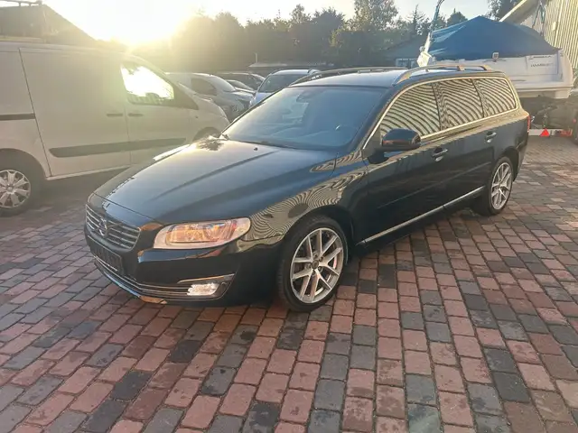 Volvo V70 D5 Kombi Summum NAVI, Leder, Shz
