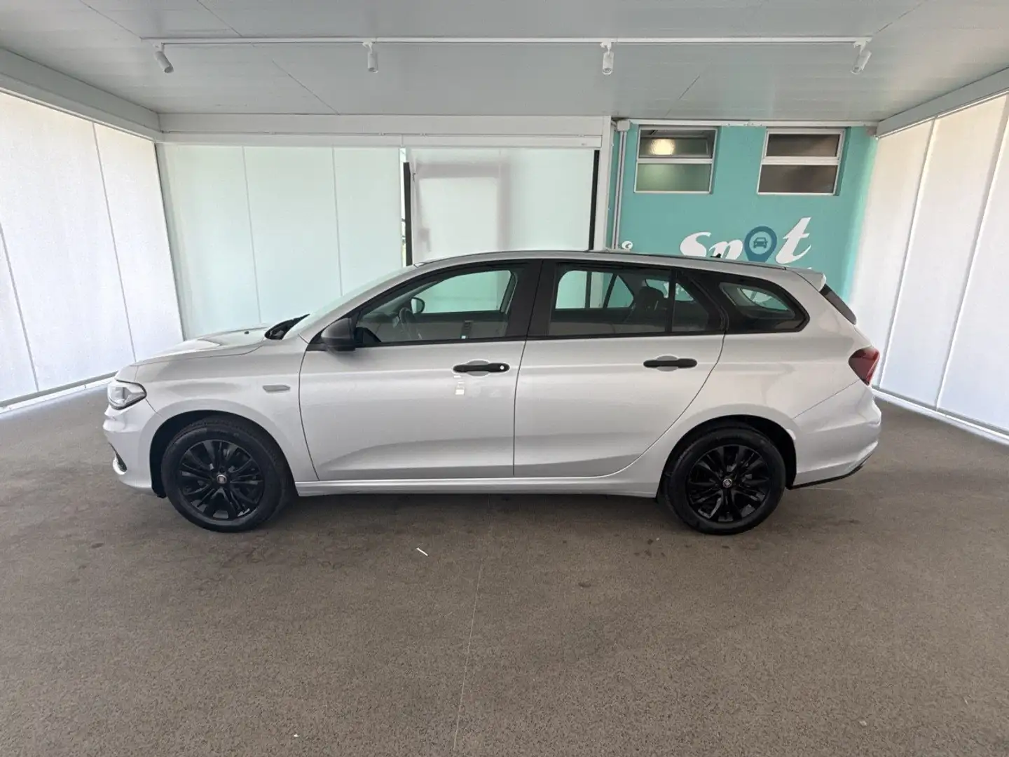 Fiat Tipo 1.3 Mjt 95cv 5M S&S Street Gris - 2