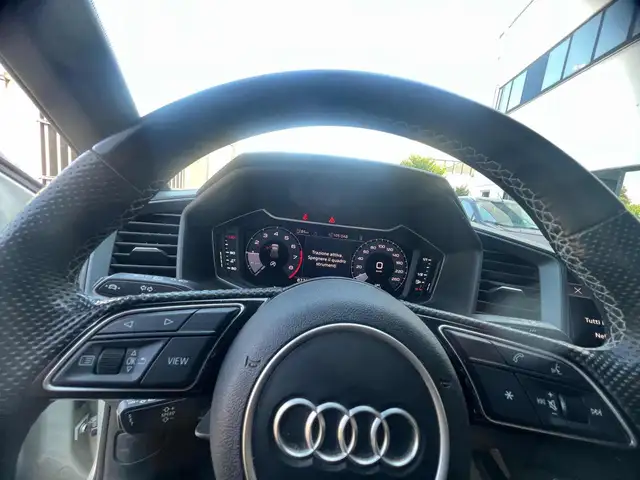 Audi A1 view 11