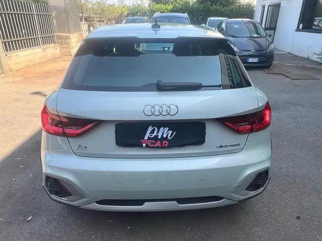 Audi A1 view 6