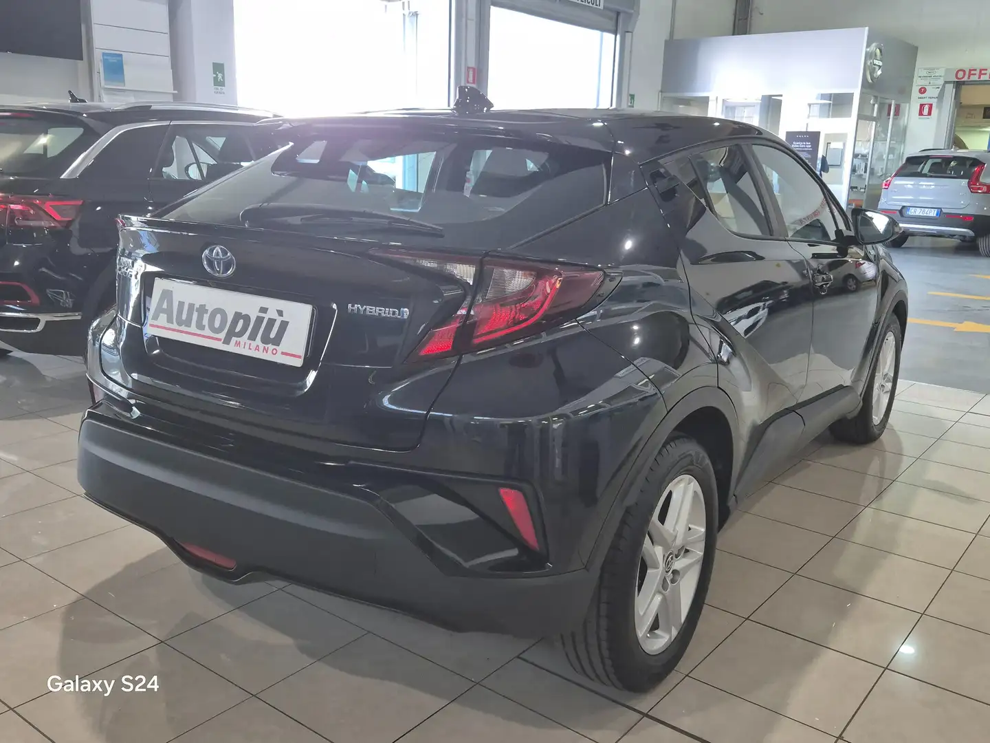 Toyota C-HR C-HR 1.8h Active e-cvt Noir - 2