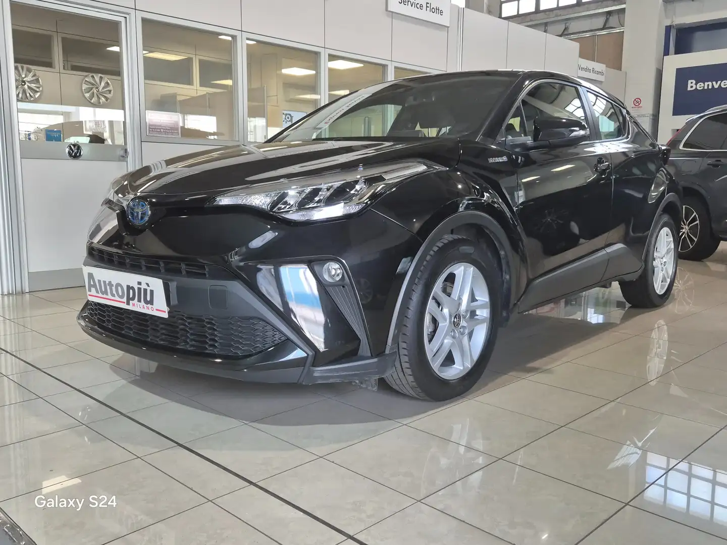 Toyota C-HR C-HR 1.8h Active e-cvt Noir - 1