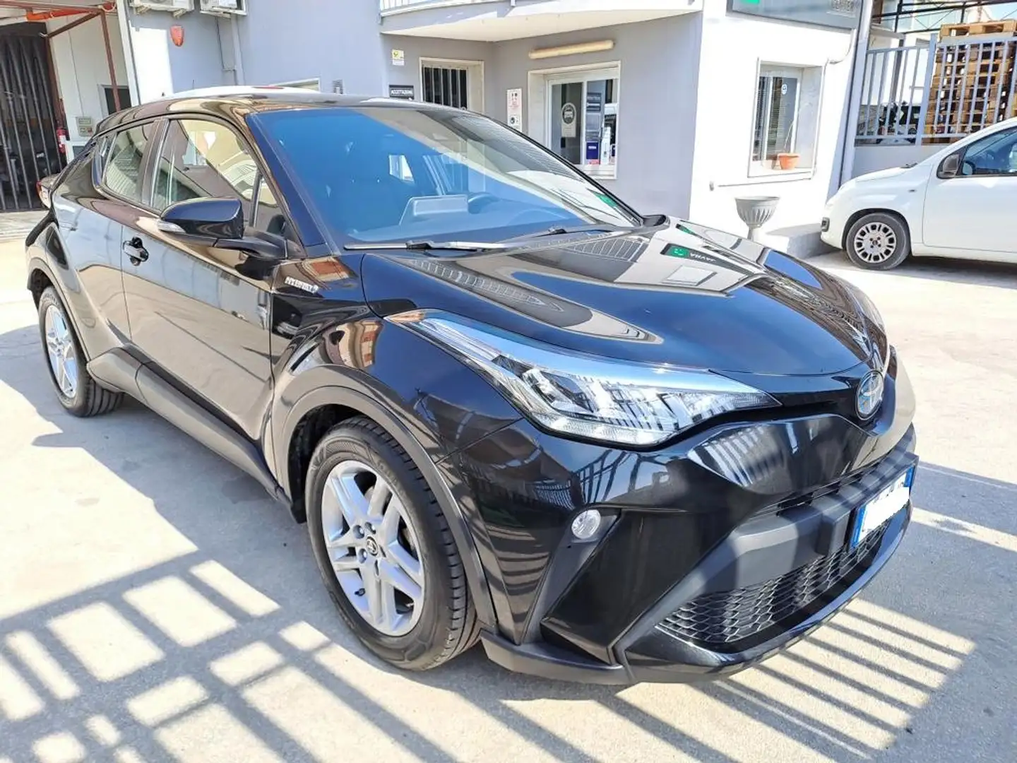 Toyota C-HR C-HR 1.8h Active e-cvt Nero - 1