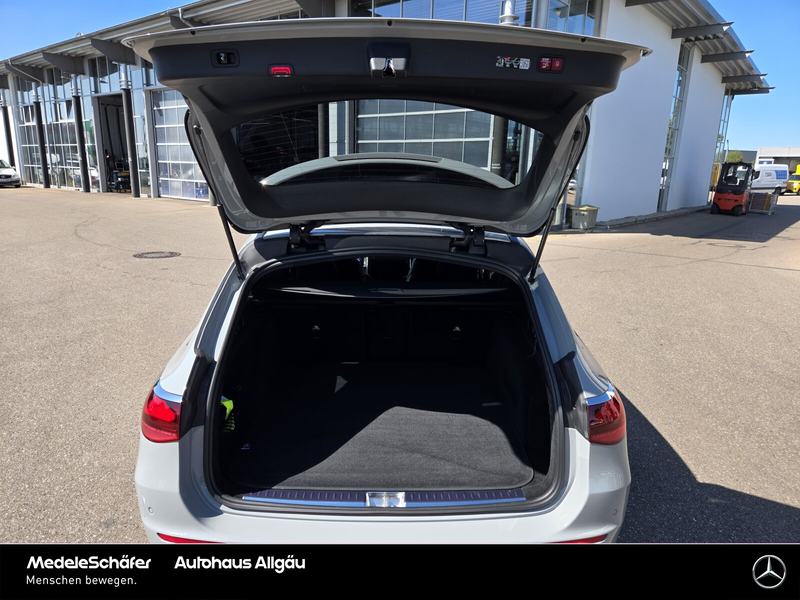 Mercedes-Benz E 450 E 450 d 4M T AMG Night Dist DigLi Burm4D AHK HuD — photo 11