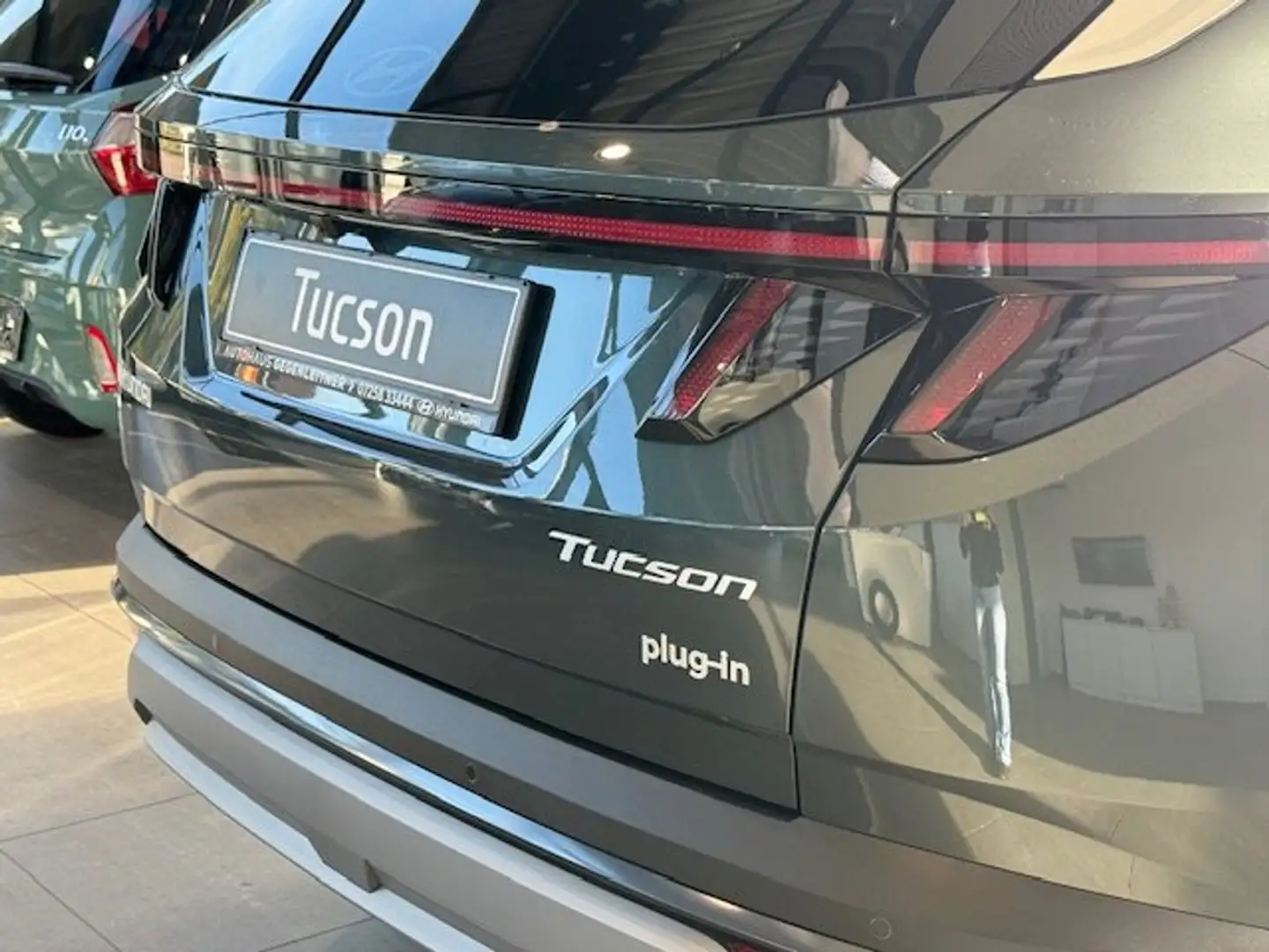 Hyundai TUCSON Tucson NX4 GO Plus 1,6 T-GDI PHEV 2WD AT Grün - 2