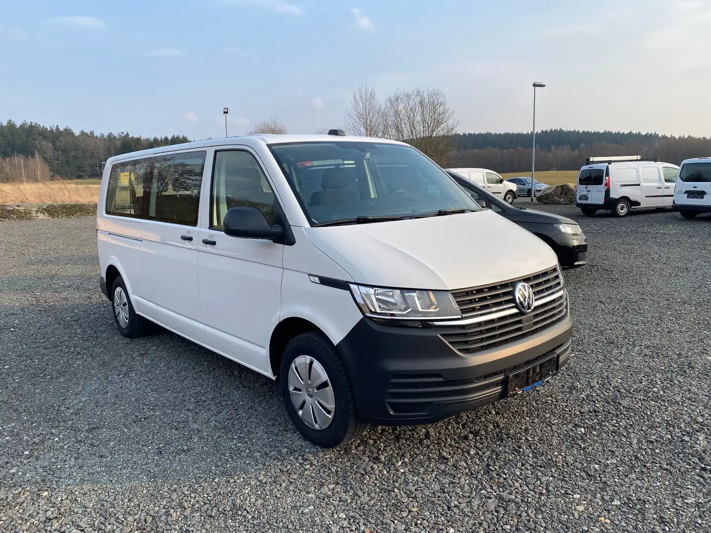 Volkswagen T6 Kombi LR , AHK, Kamera , App Navi Blanco - 1