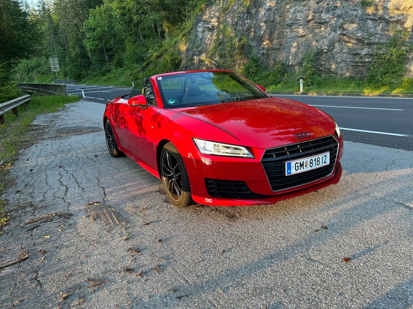 Audi TT TT Roadster 2,0 TFSI Rot - 1