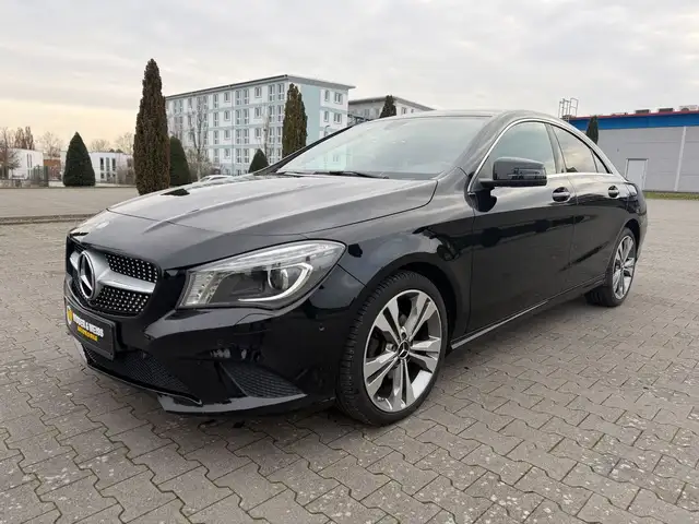 Mercedes-Benz CLA 200 Urban AUTOMATIK/NAVI/XENON/LEDER/KAMERA