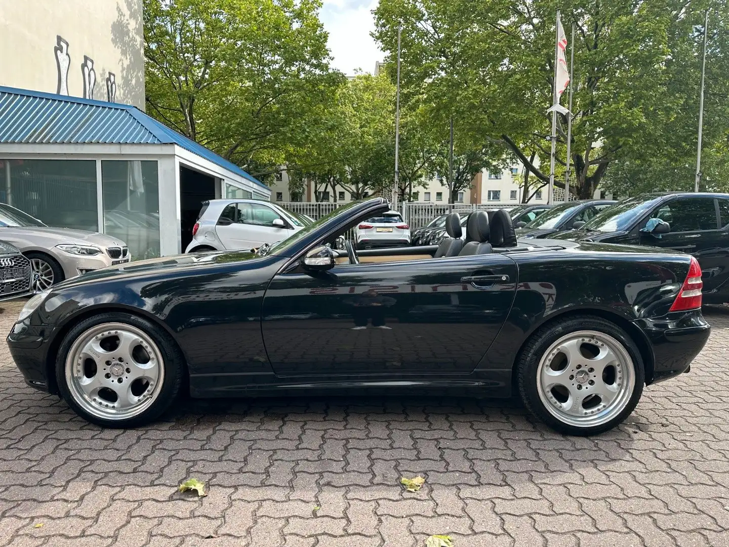 Mercedes-Benz SLK 230 ROADSTER*BRABUS*LEDER*SHZ*XENON*KLIMA Noir - 2