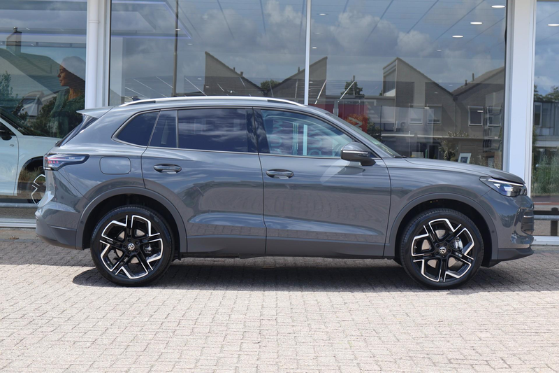 Volkswagen Tiguan 1.5 eHybrid 204pk Life Edition | SoH 100% | 360 Ca — photo 3