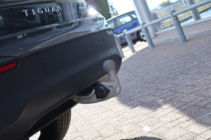 Volkswagen Tiguan 1.5 eHybrid 204pk Life Edition | SoH 100% | 360 Ca — photo 12